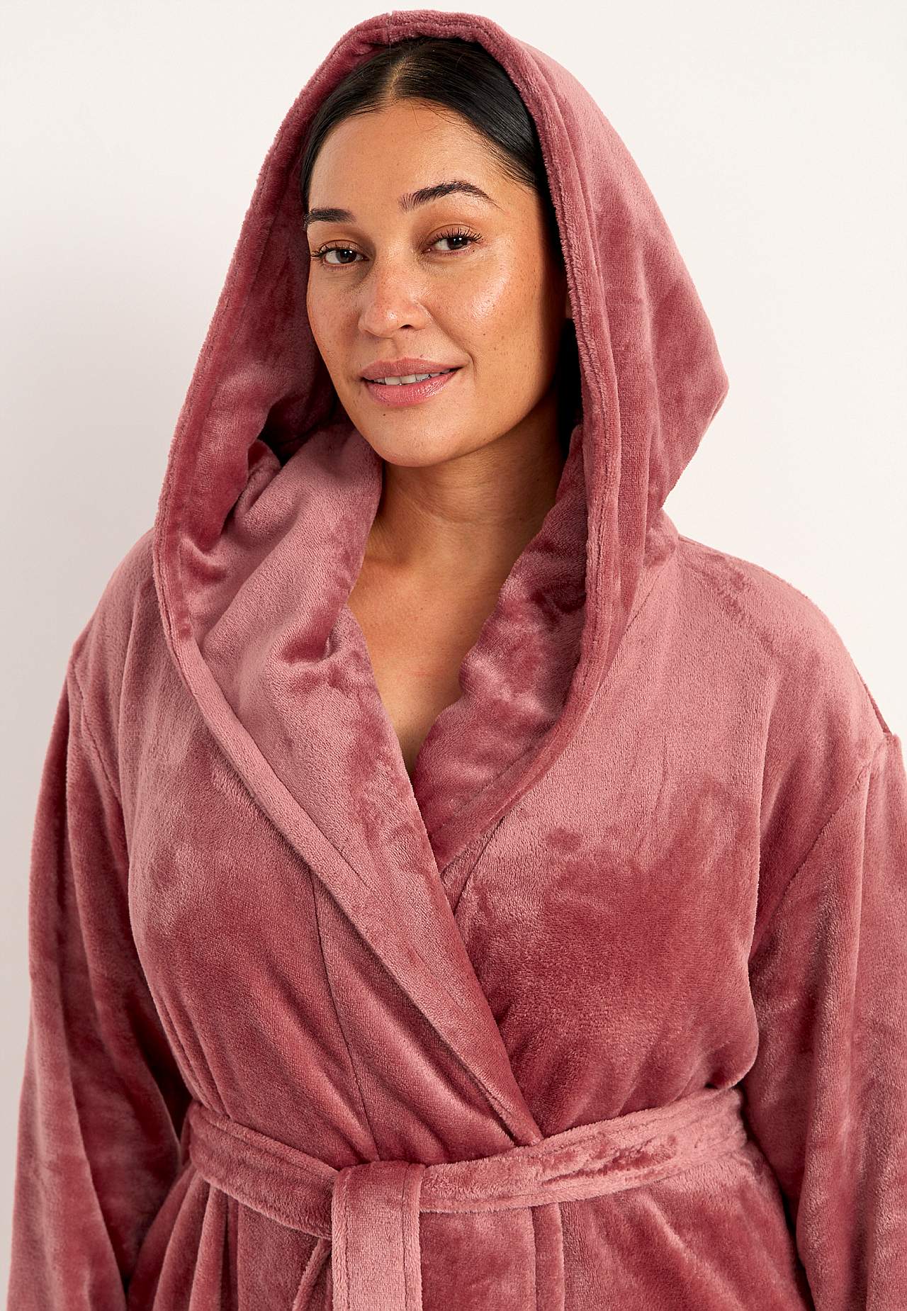 Dressing gown in fleece with hood