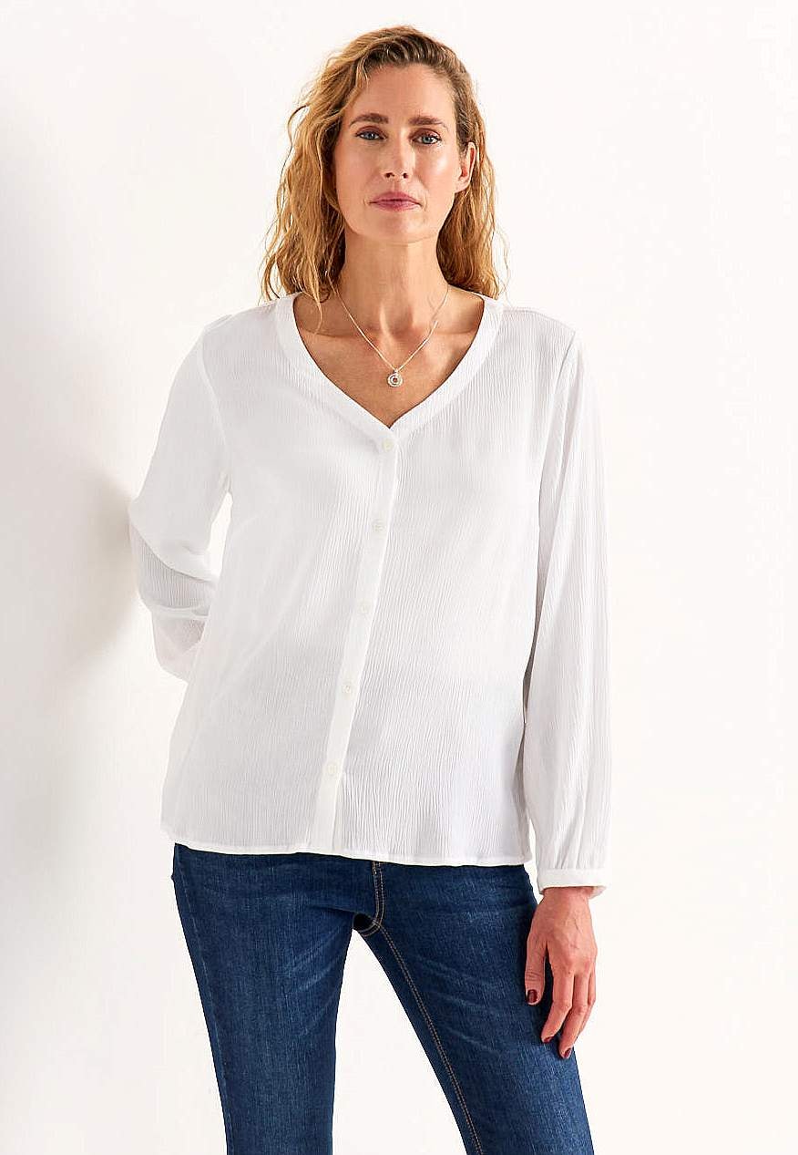 Blouse with crêpe quality