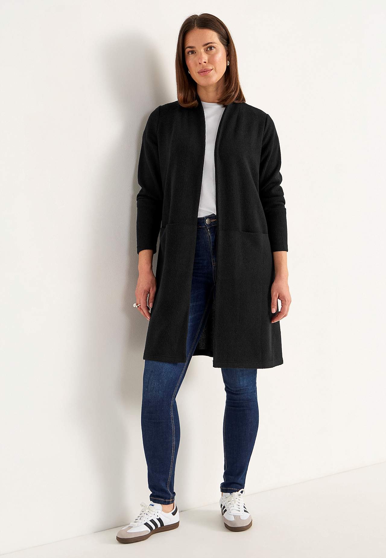 Super soft cardigan with pockets