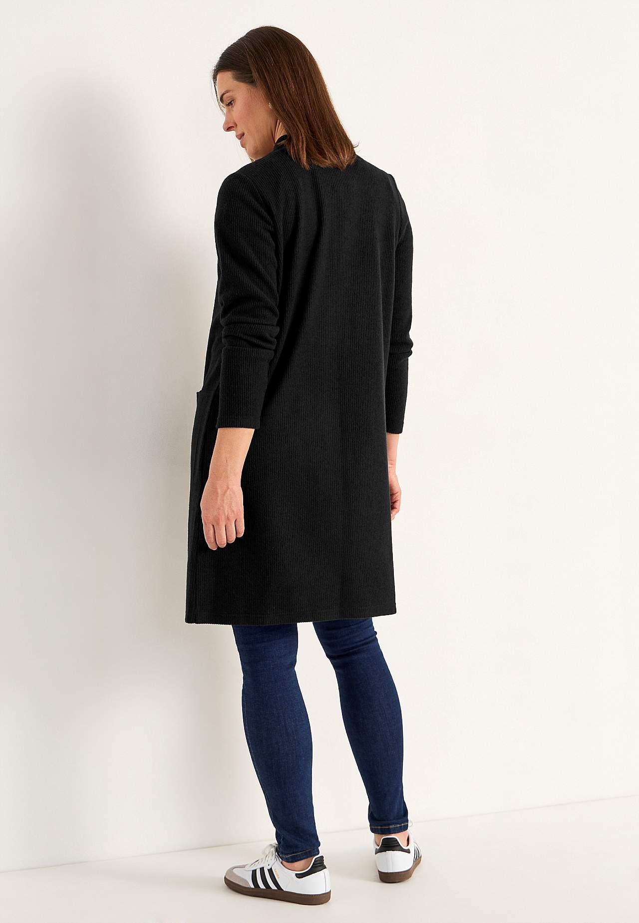 Super soft cardigan with pockets