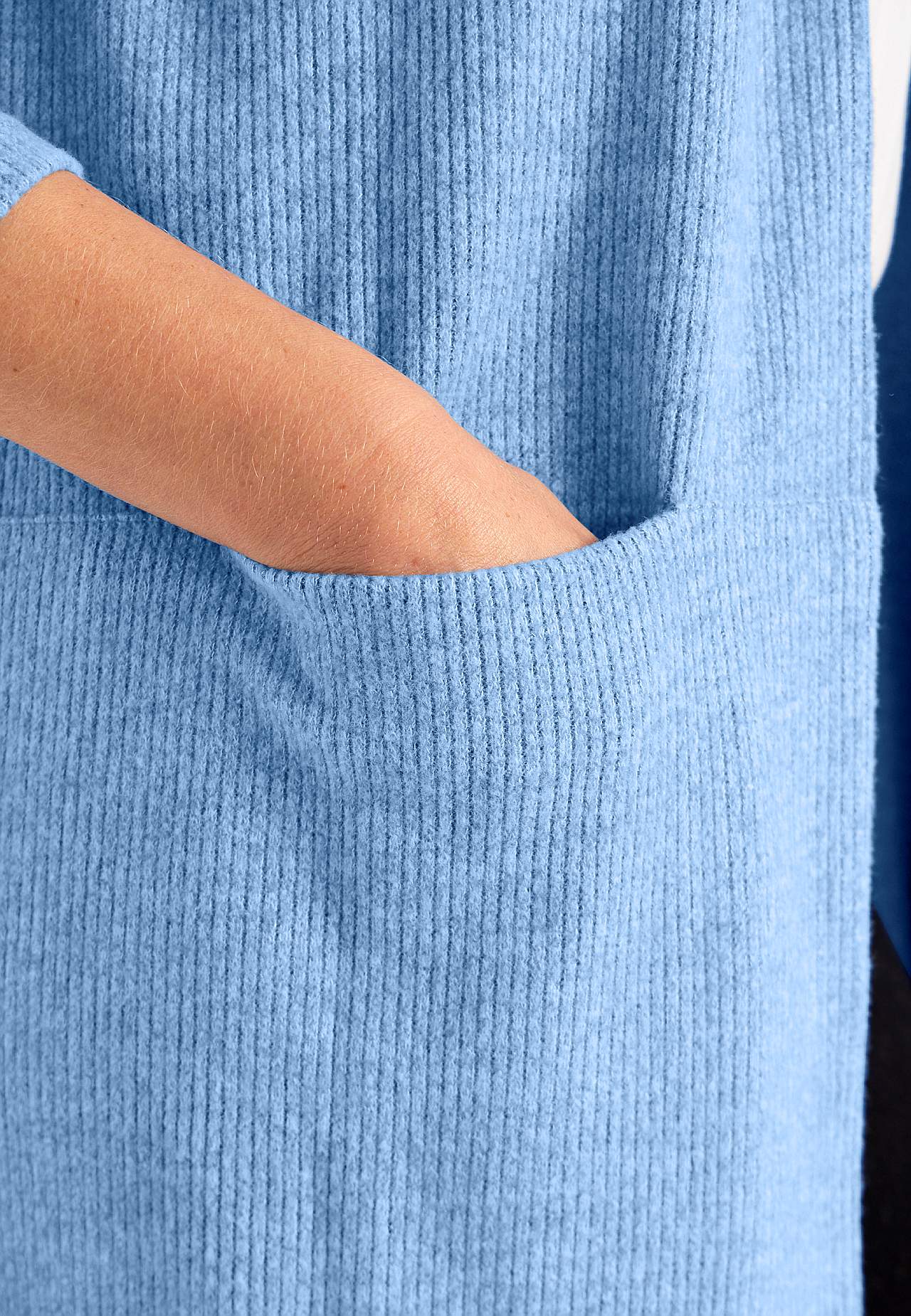 Super soft cardigan with pockets Beata