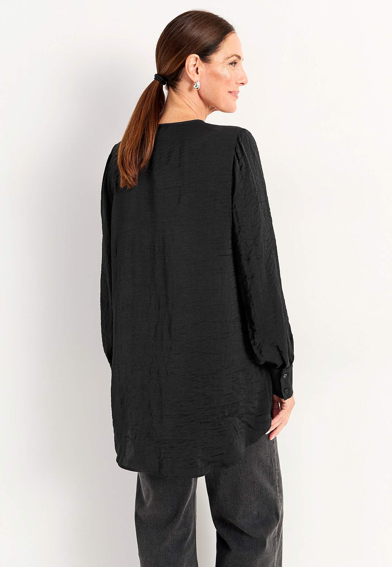 Tunic with frill collar