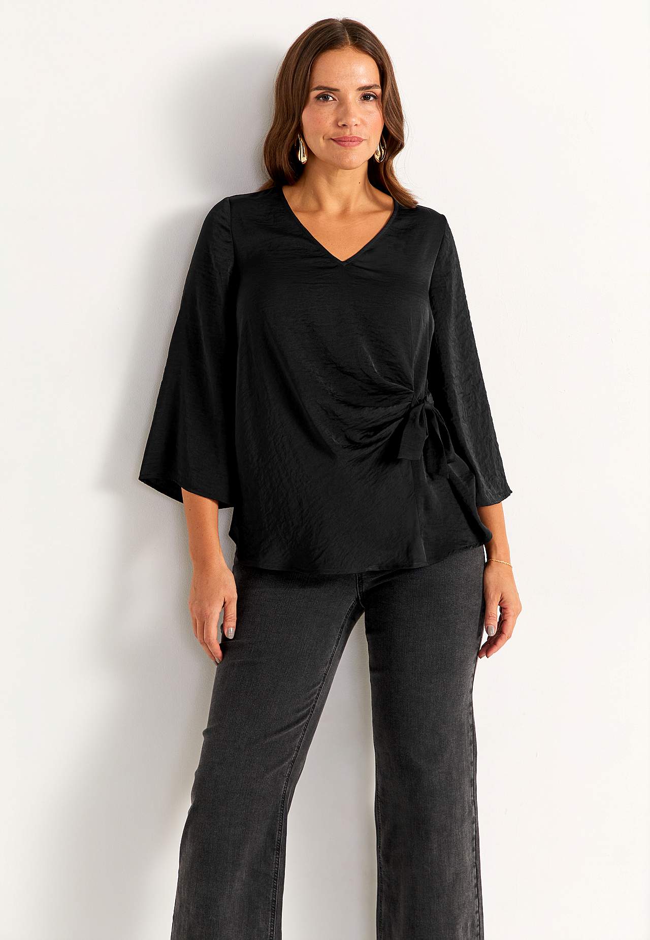 Blouse with tie band