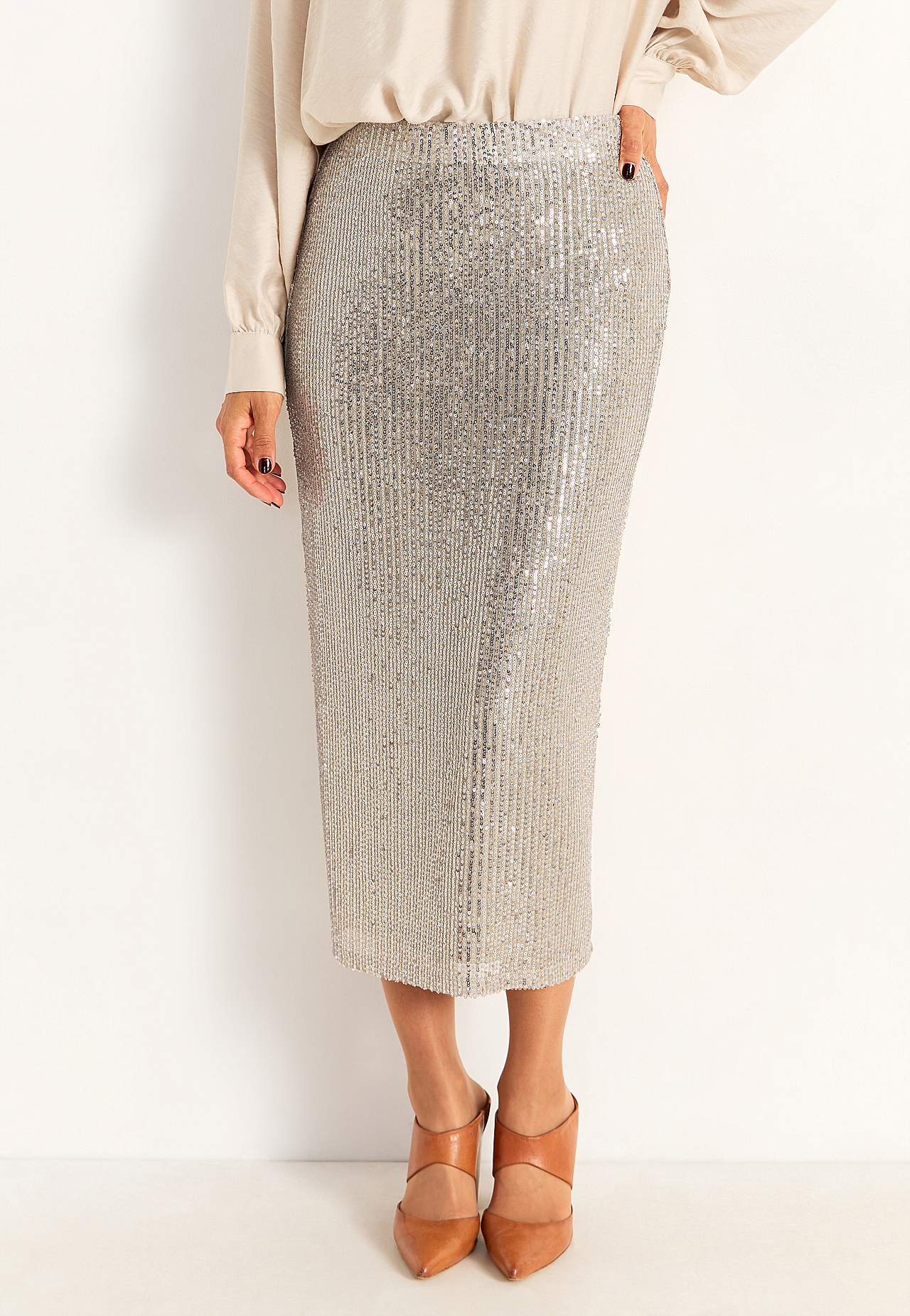 Luxurious sequin skirt