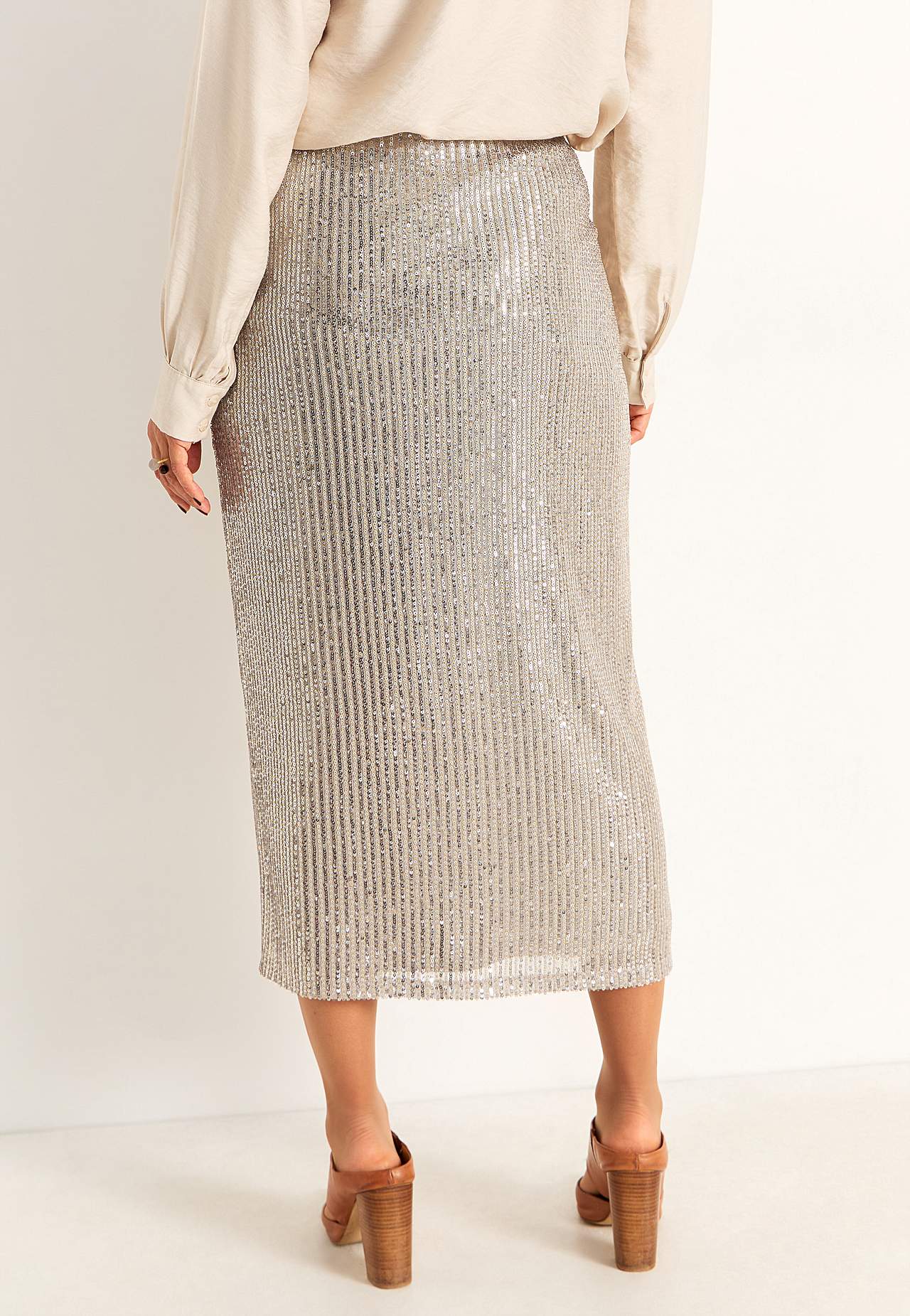 Luxurious sequin skirt