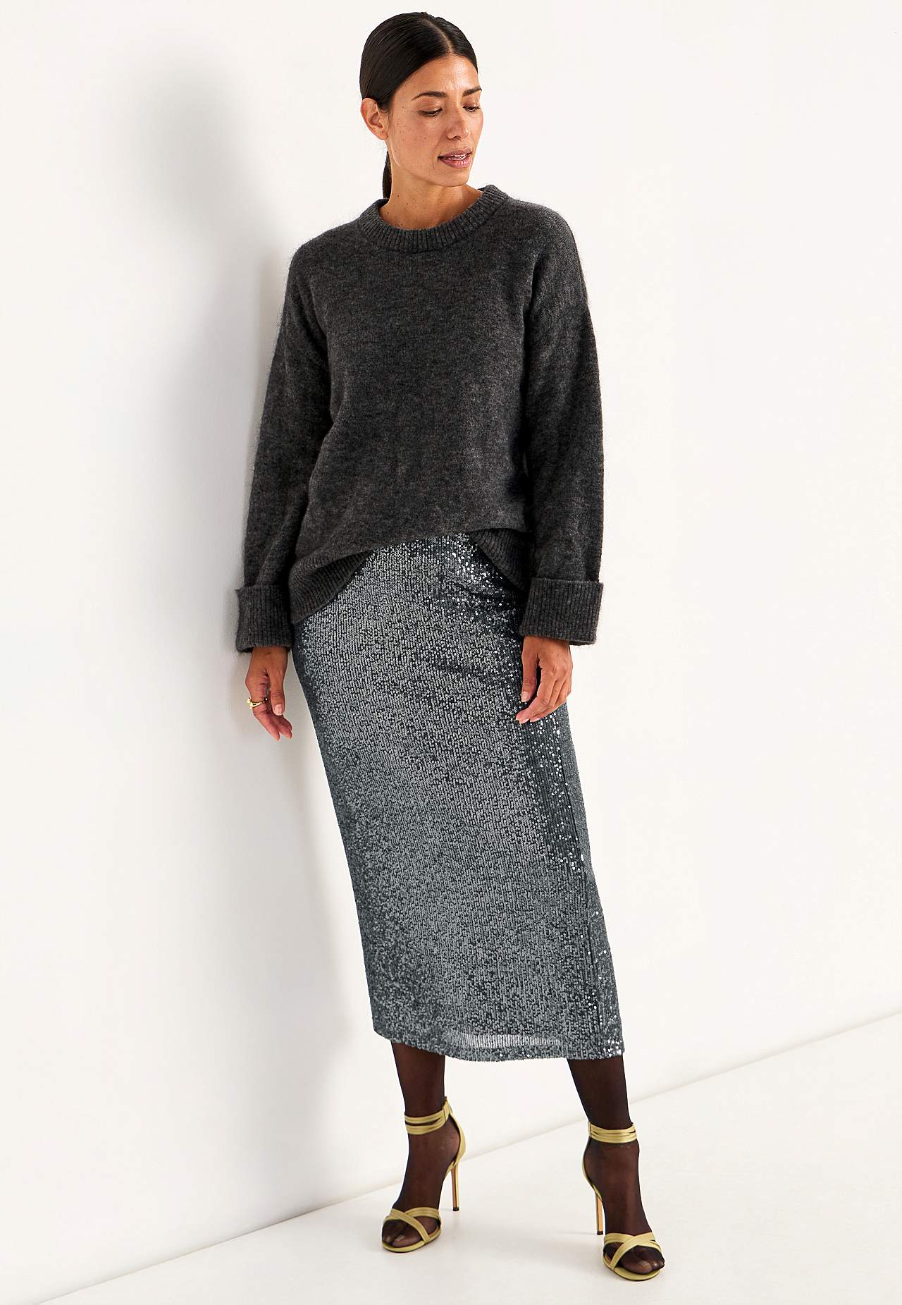 Luxurious sequin skirt