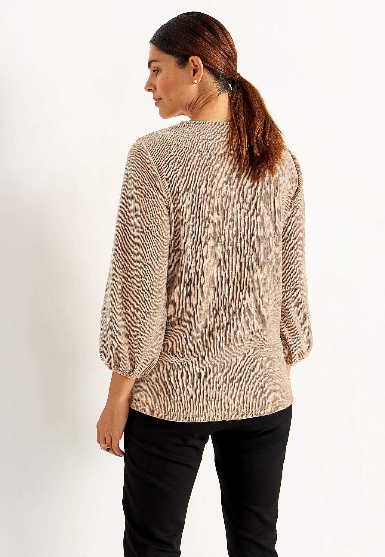Party top in velvet