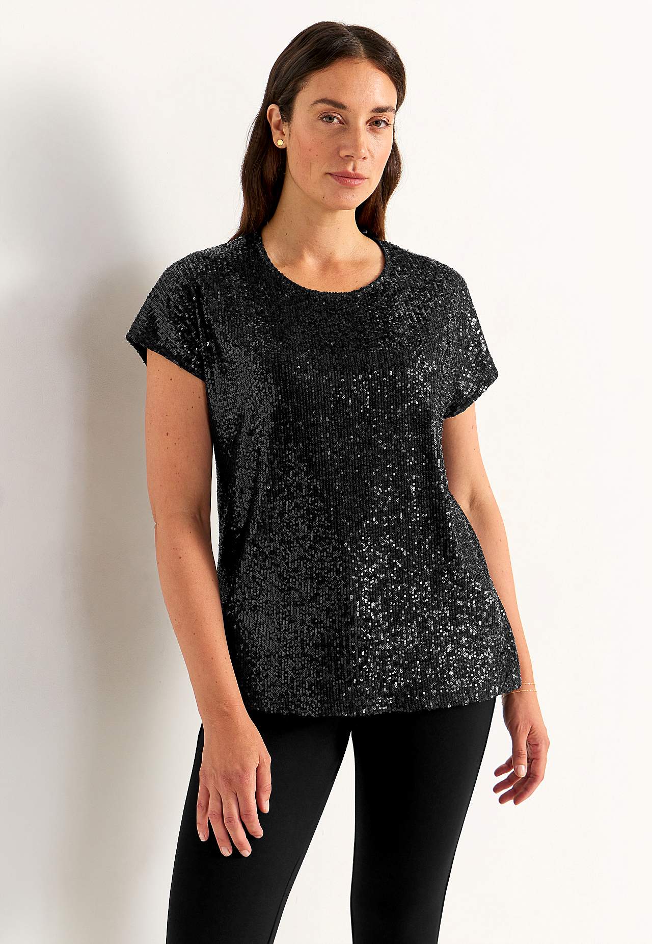 Luxurious sequin top
