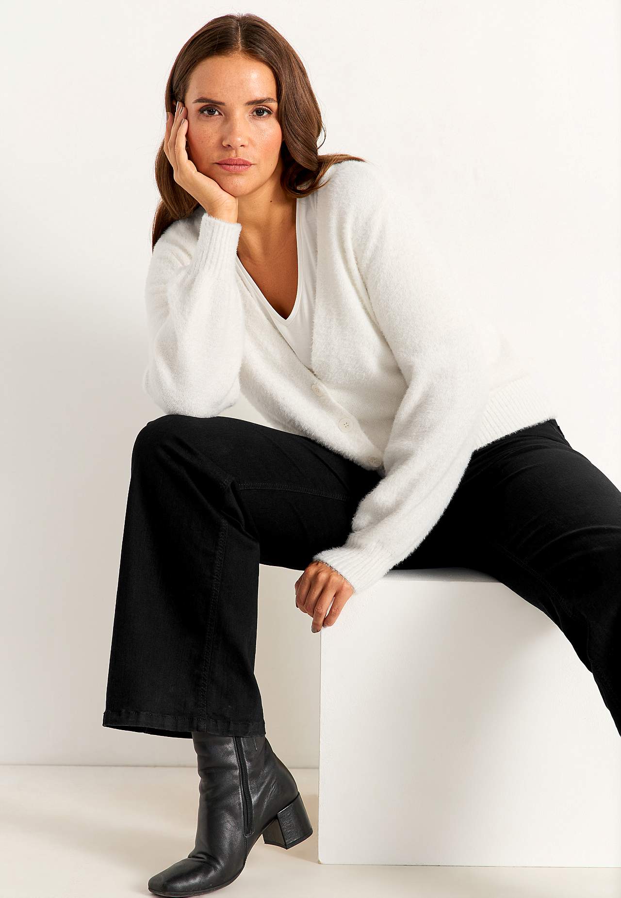 Knitted cardigan