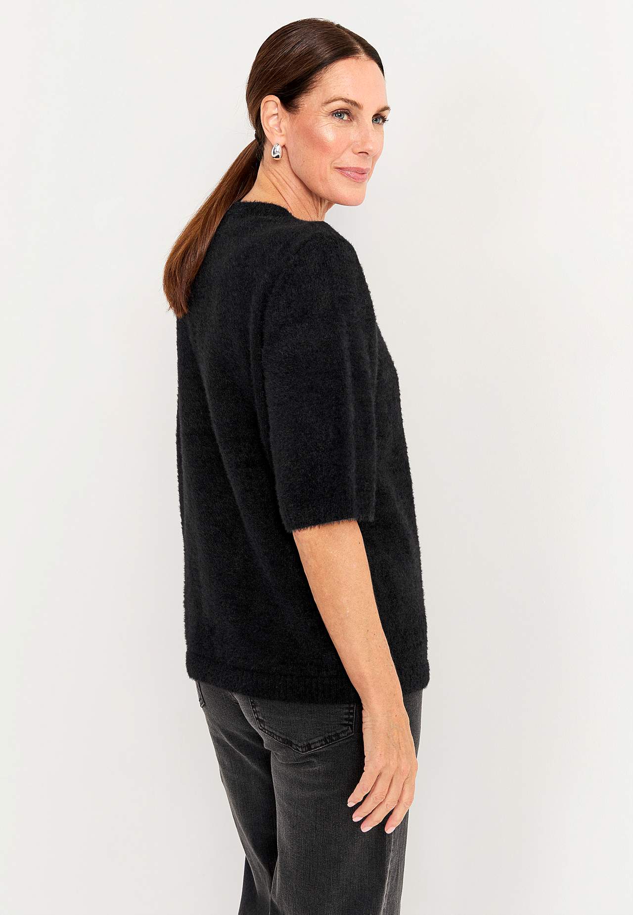 Short-sleeved knit jumper