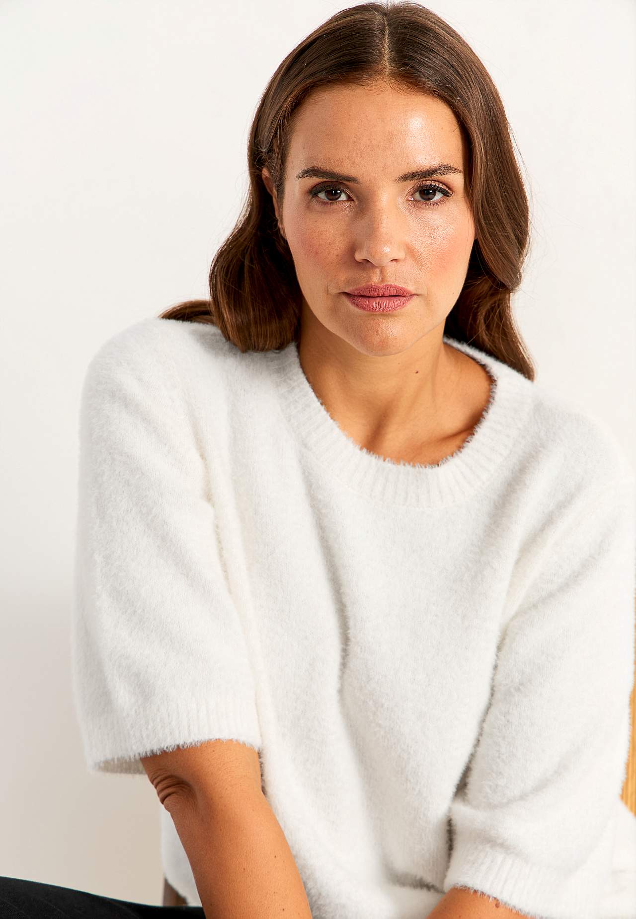 Short-sleeved knit jumper