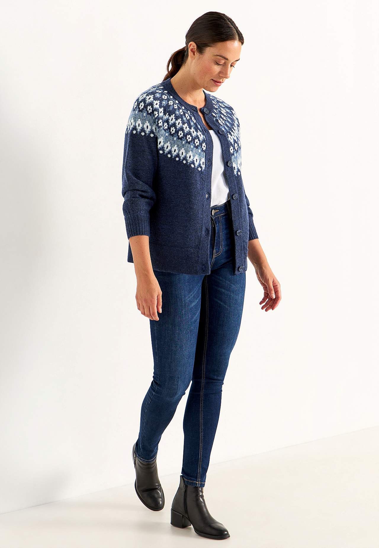 Jacquard patterned cardigan