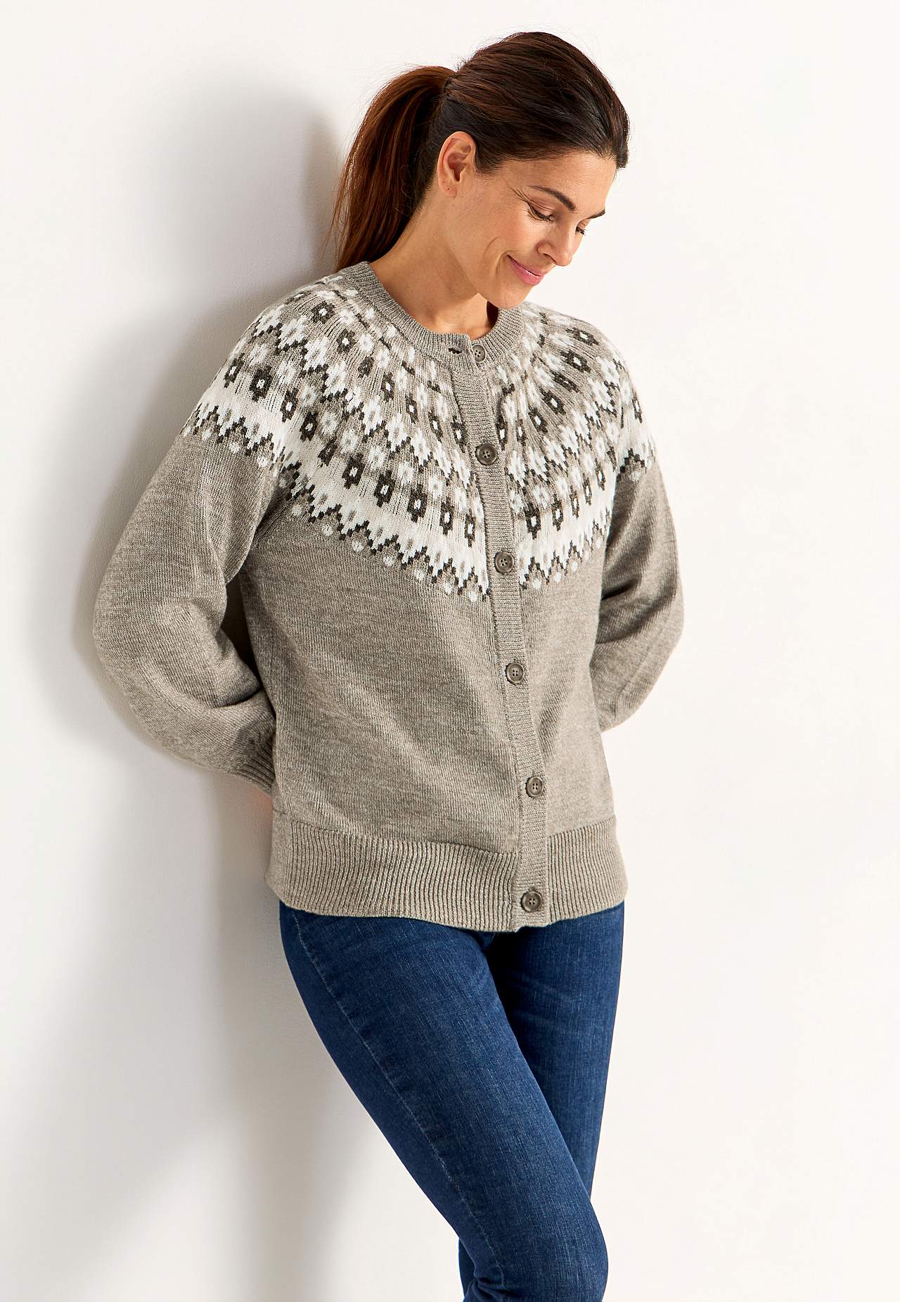 Jacquard patterned cardigan