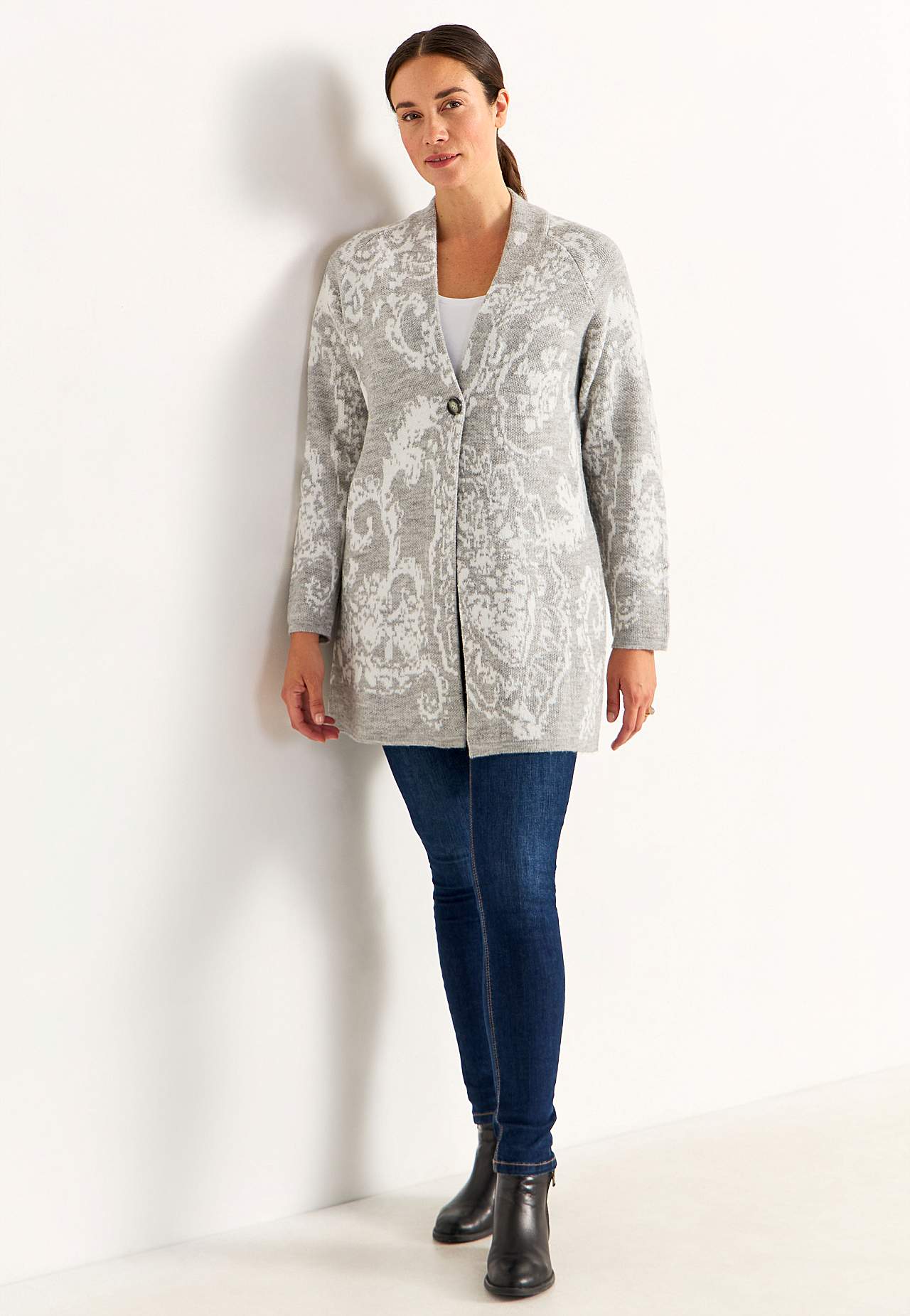 Jacquard-knit cardigan