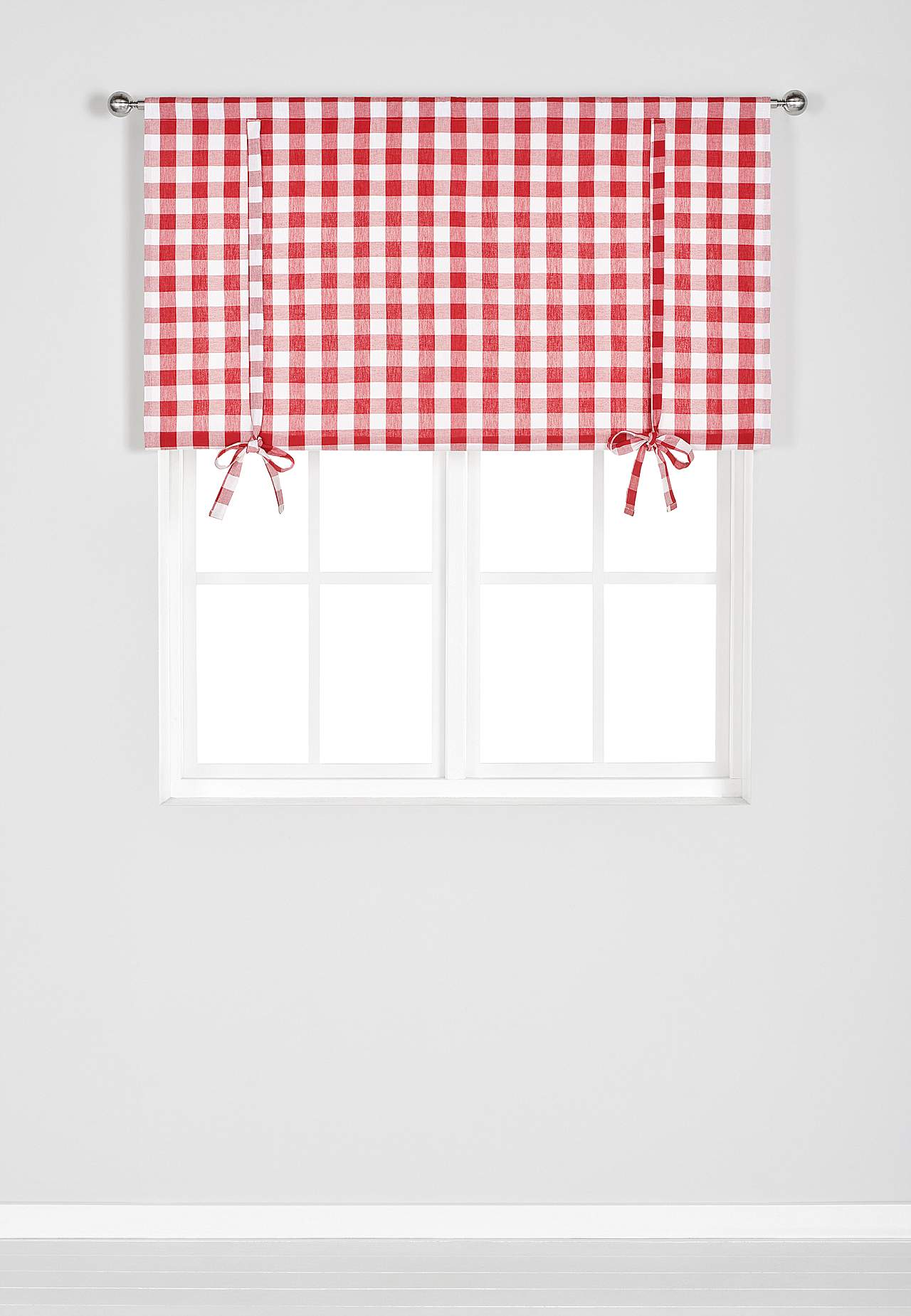 Woven, checked roman blind