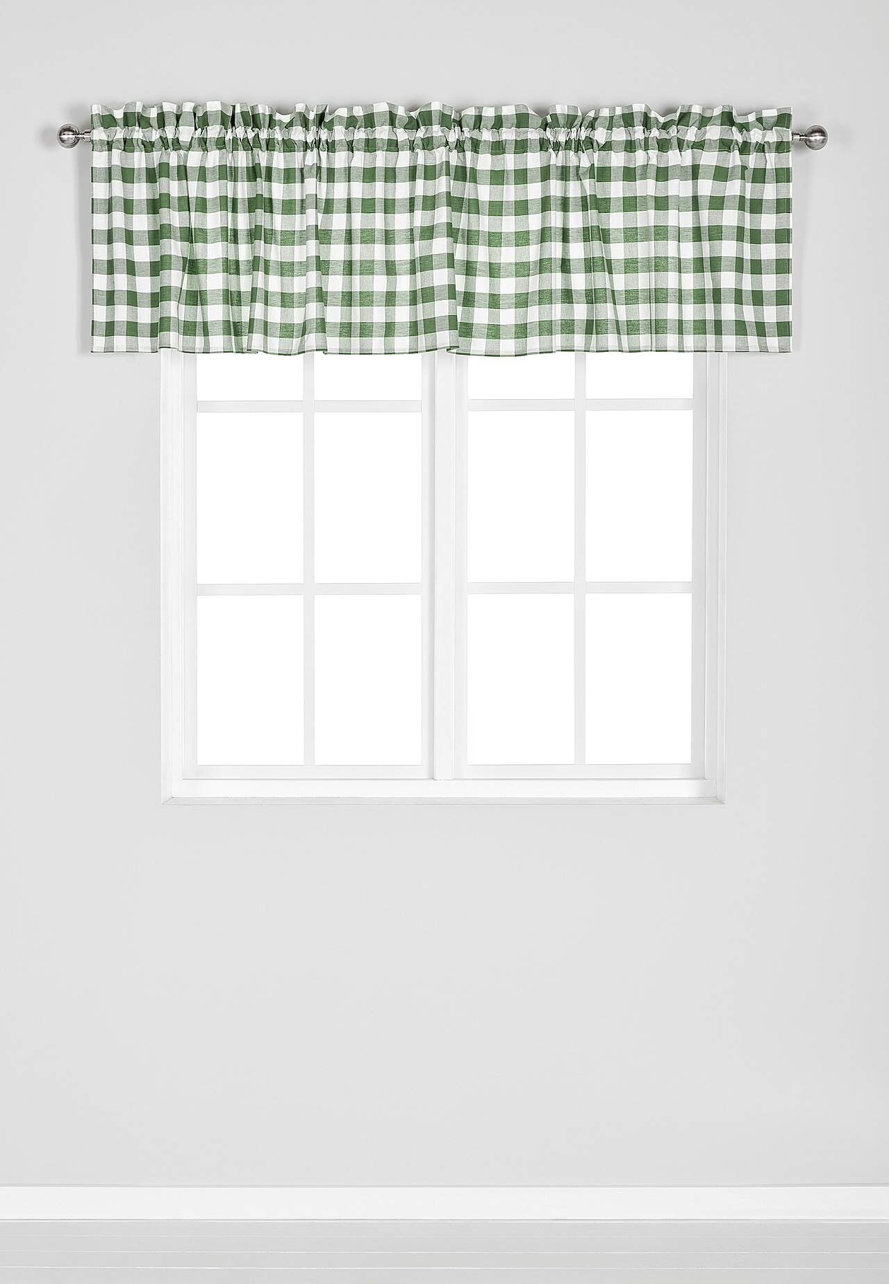 Woven, checked pelmet