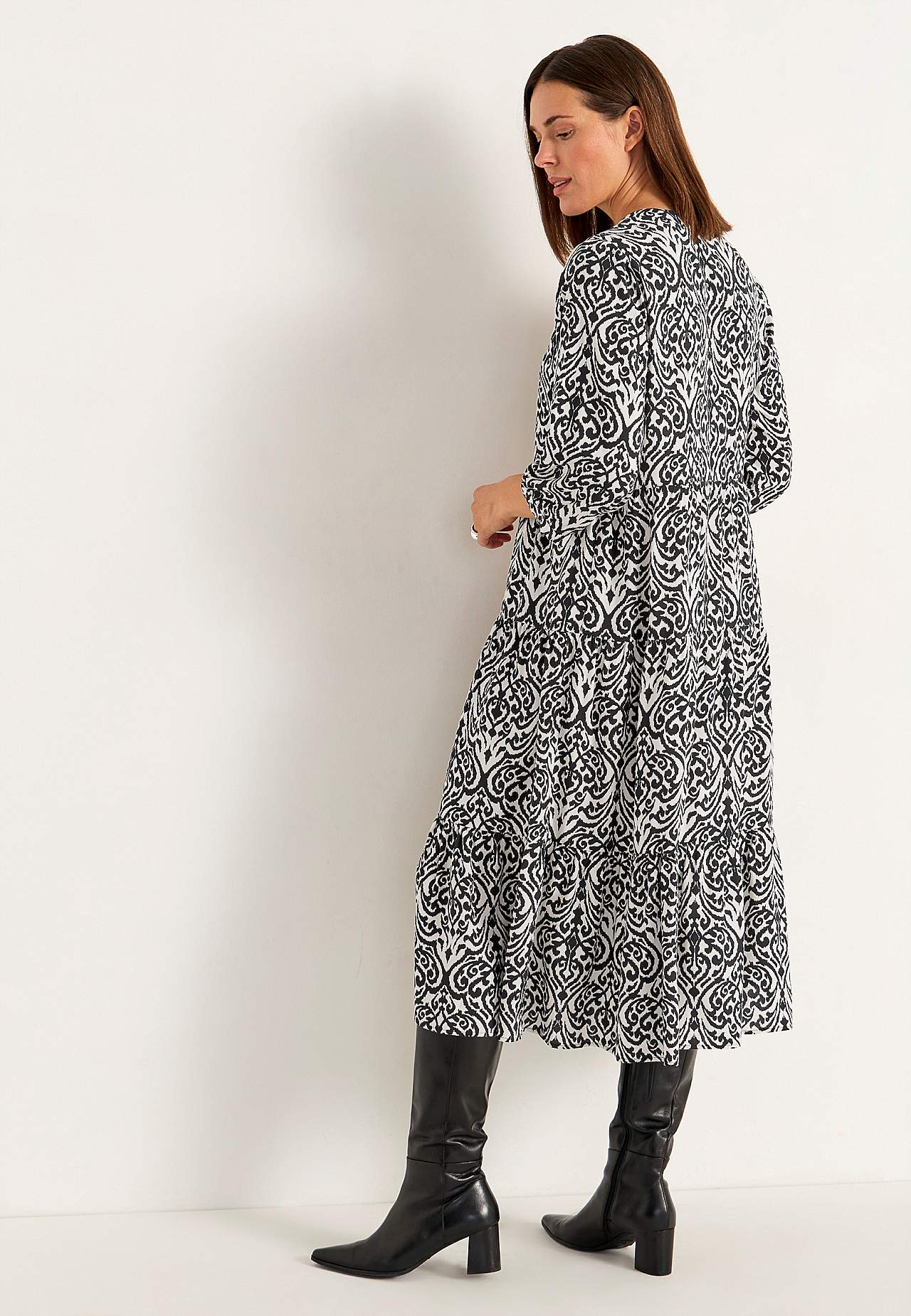 Dress with flounces
