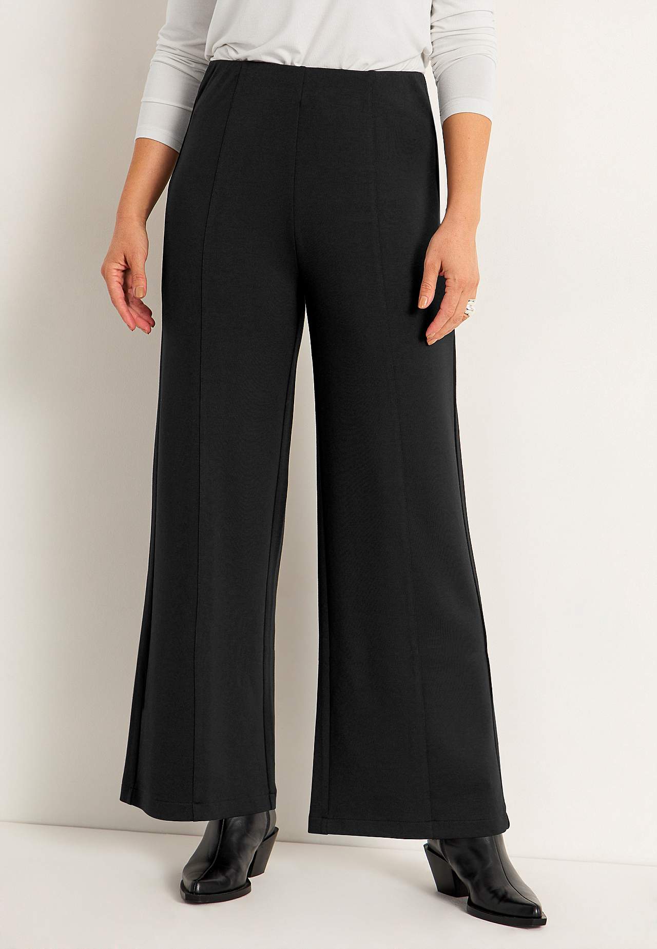Jersey pants with wide legs