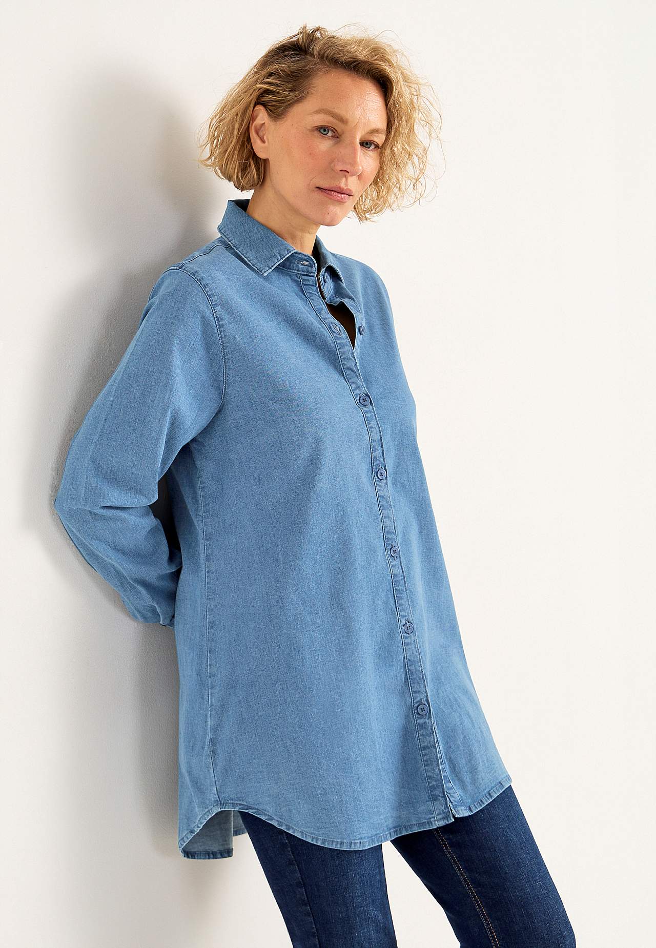 Stretchy tunic in denim