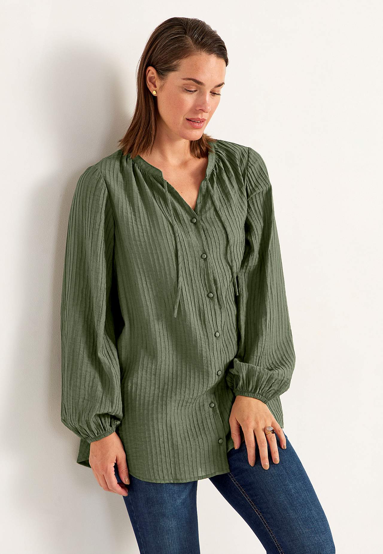 Woven tunic with structure
