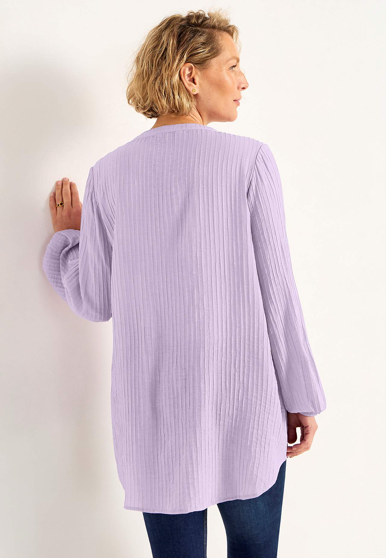Woven tunic with structure