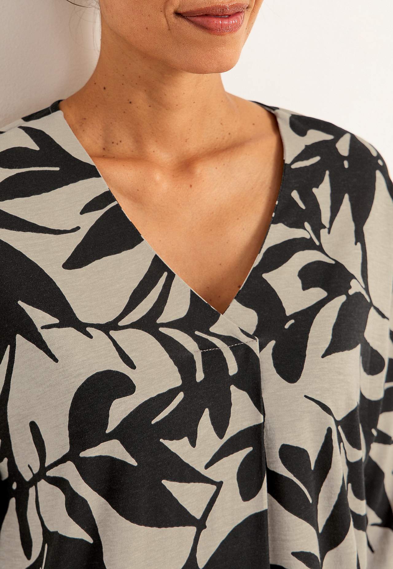 Jersey tuniq with crease detail