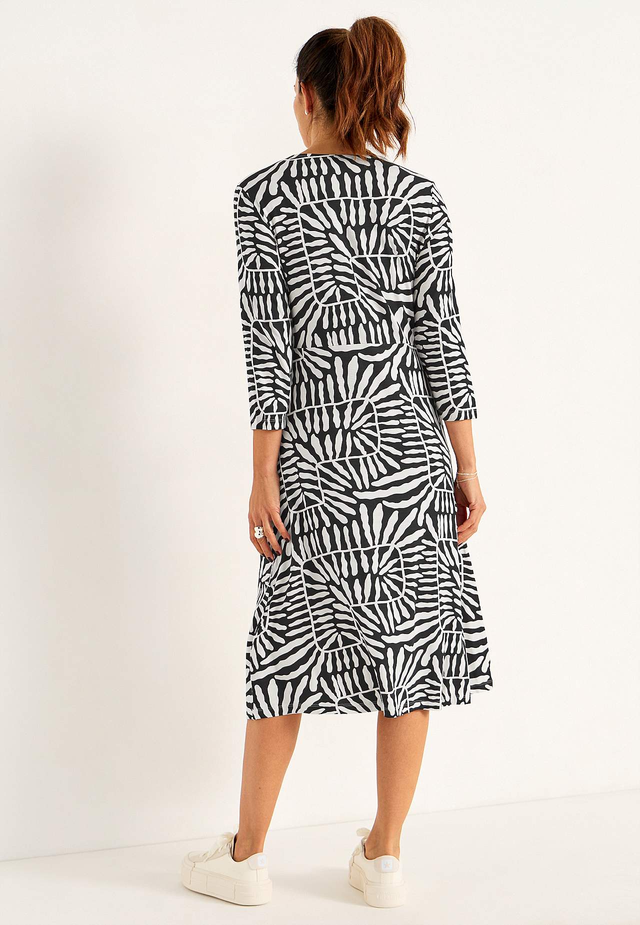 Jersey dress with pockets