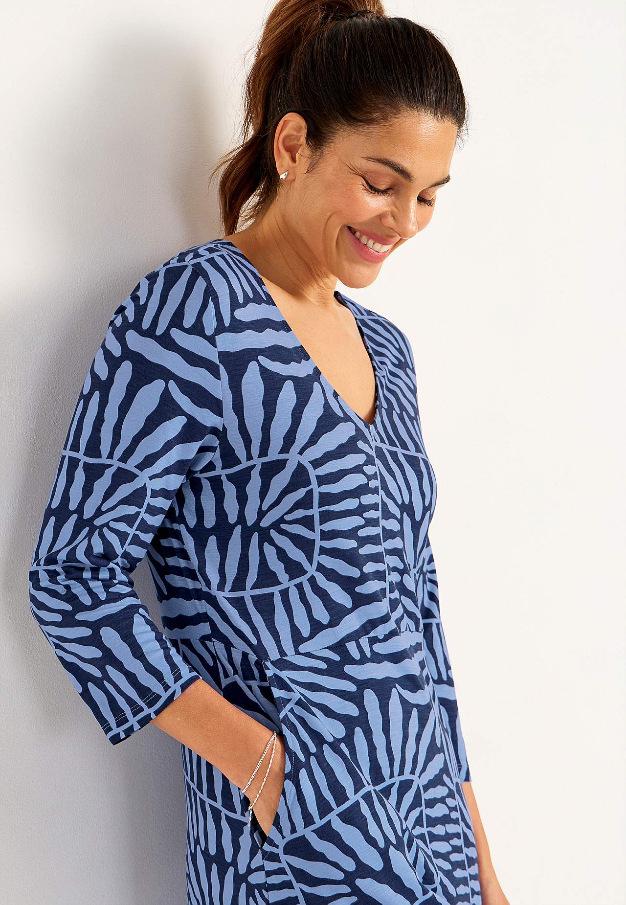 Jersey dress with pockets