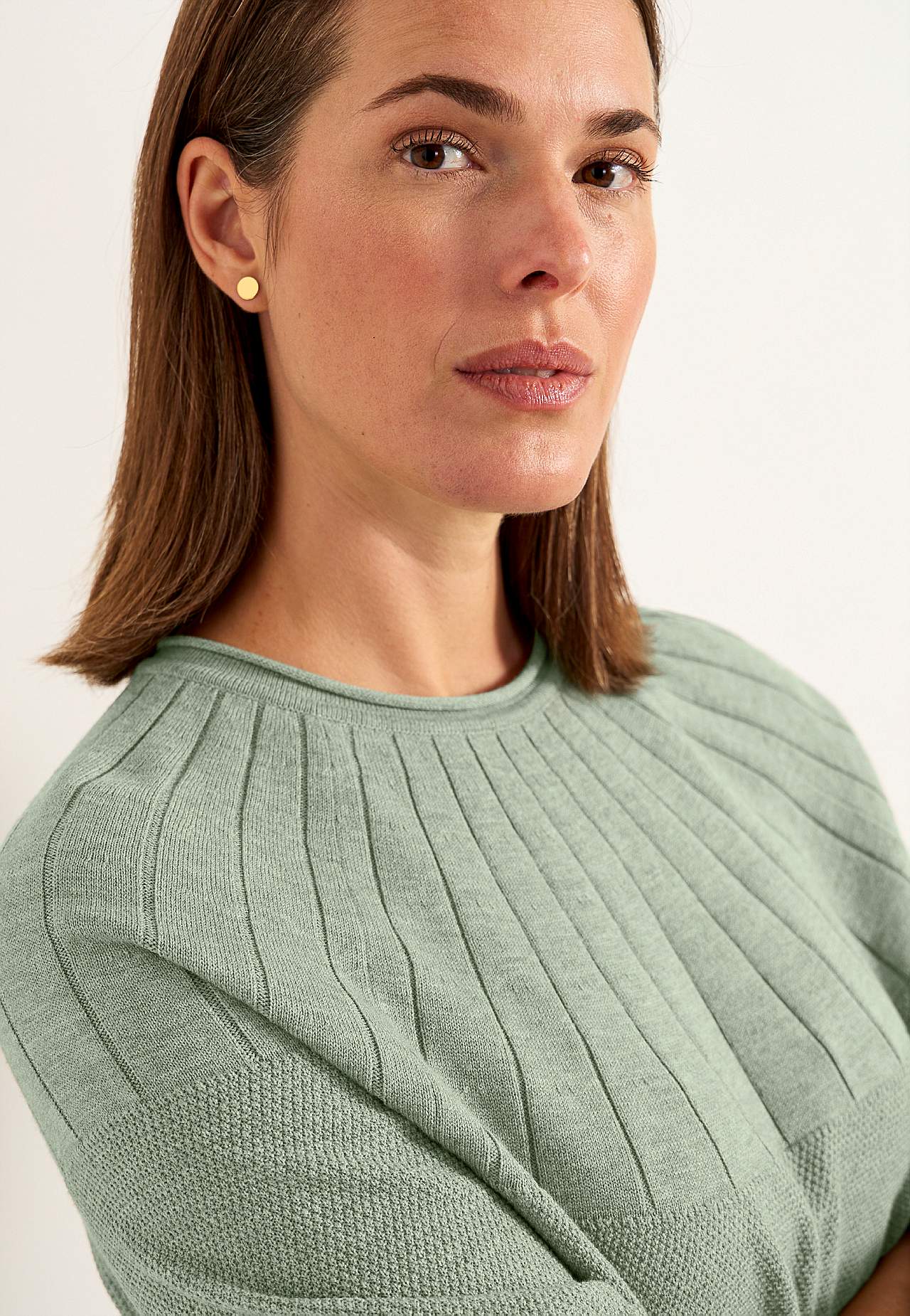 Fine-knitted sweater