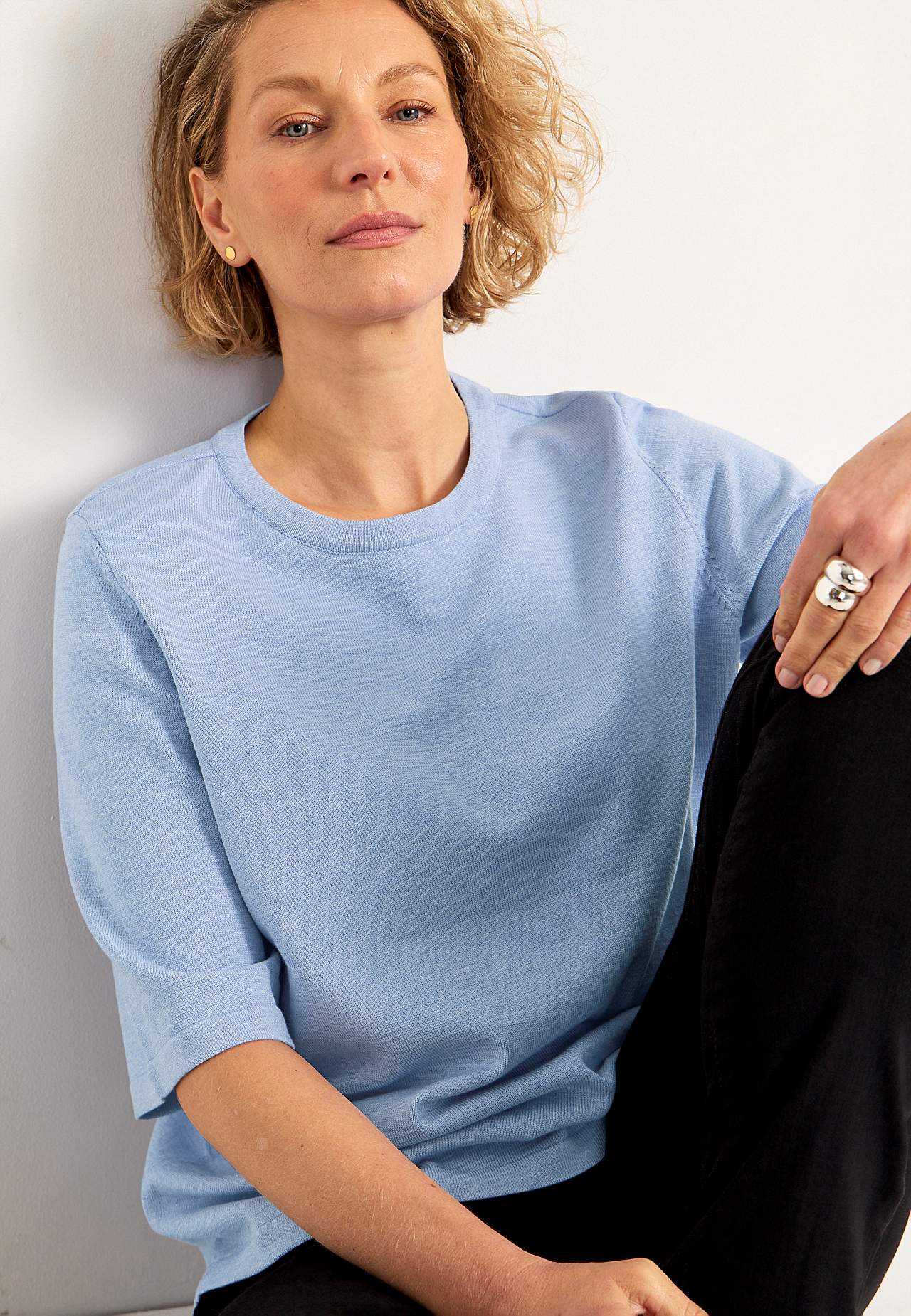 Short-sleeved fine knit jumper