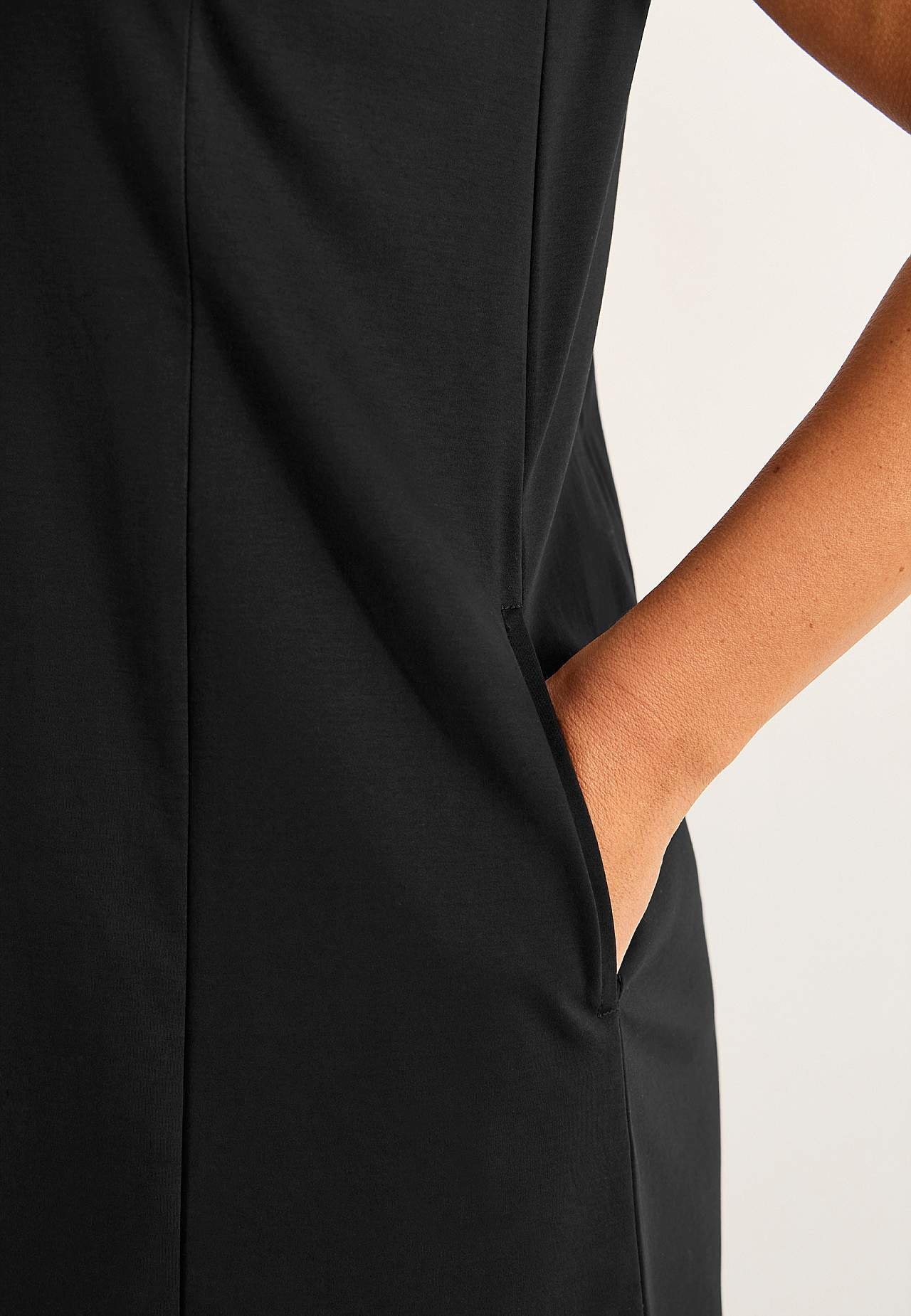 Sleeveless Premium jersey dress