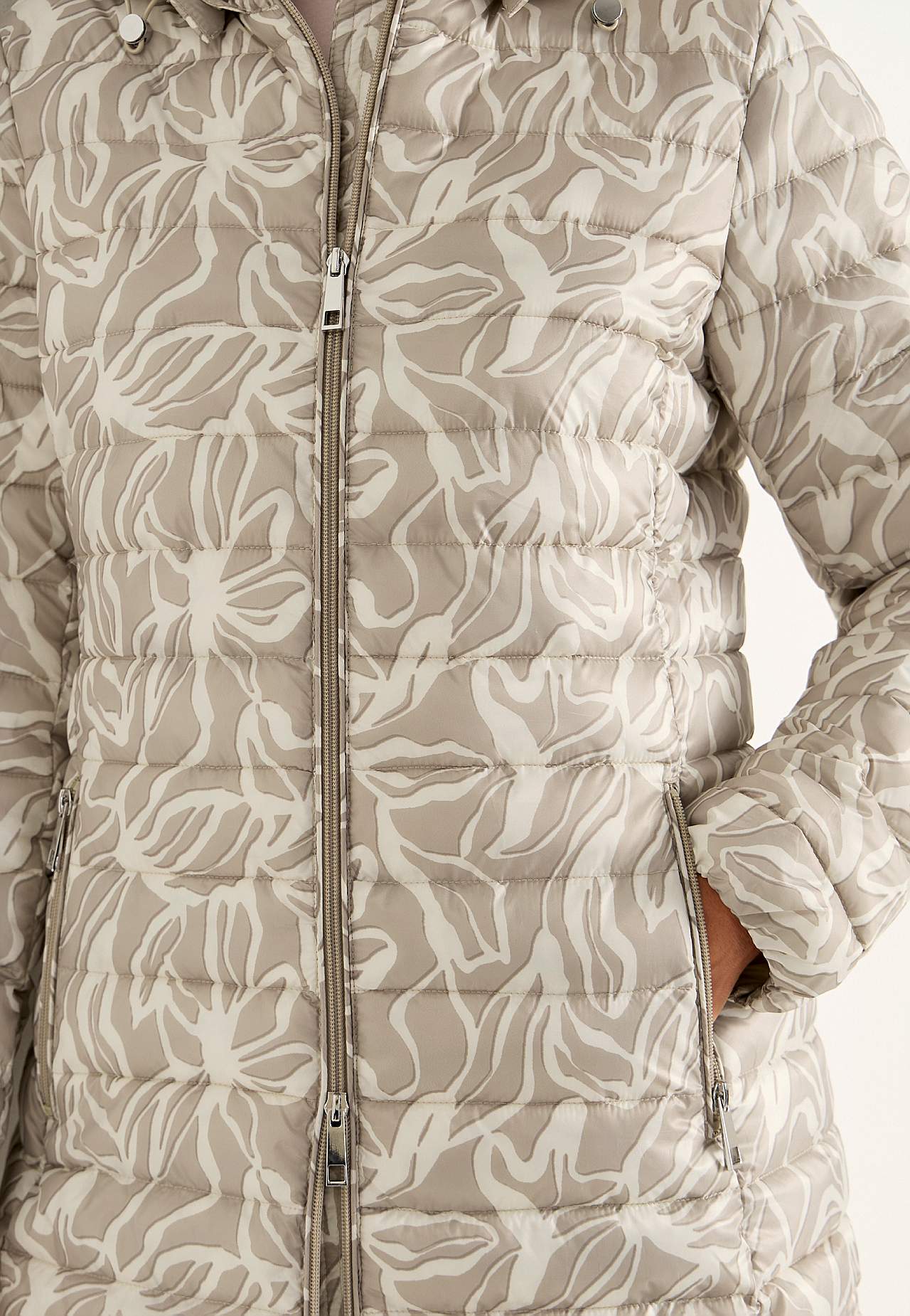 Quilted, patterned lightweight jacket