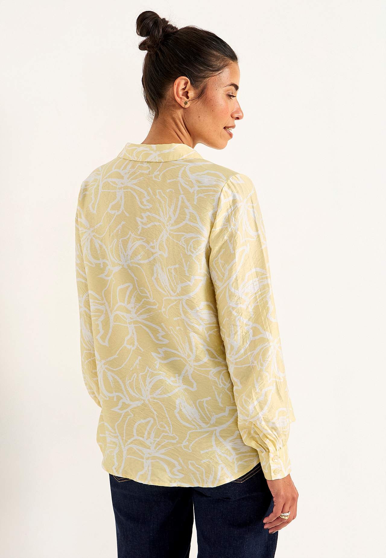Woven blouse with wide sleeves