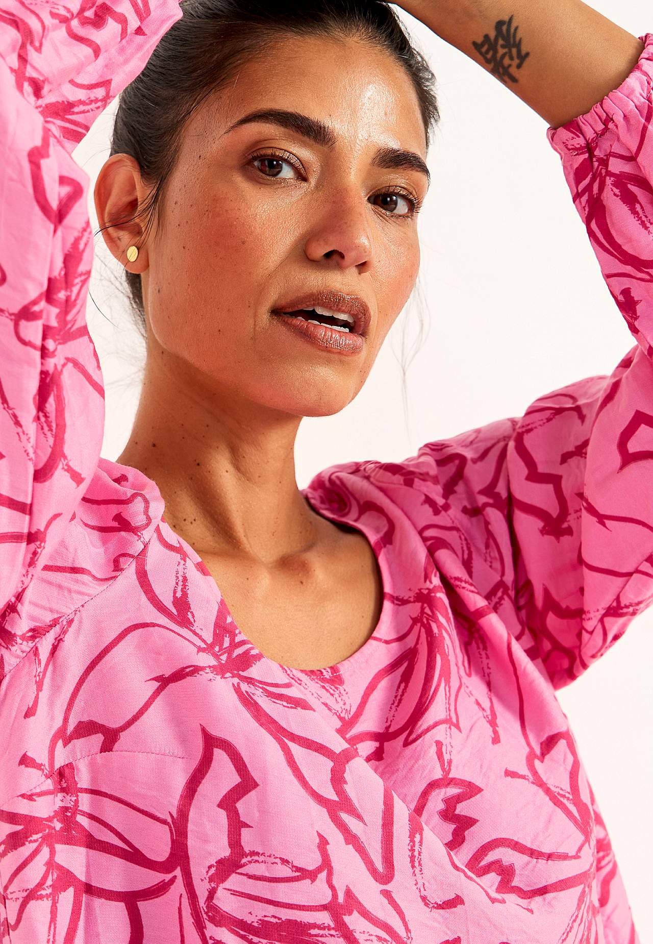 Woven, patterned tunic top