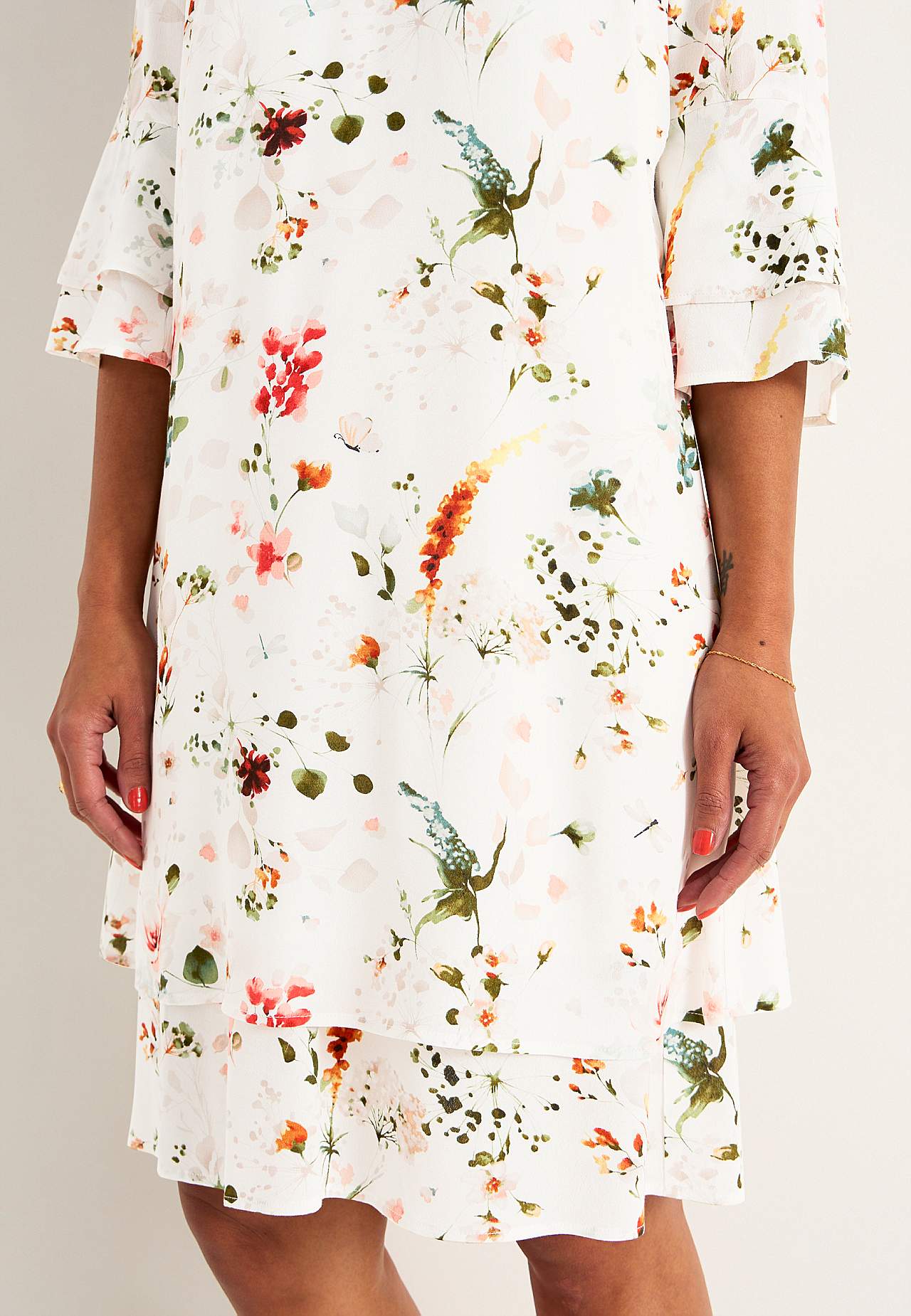 Summery party dress with flounces