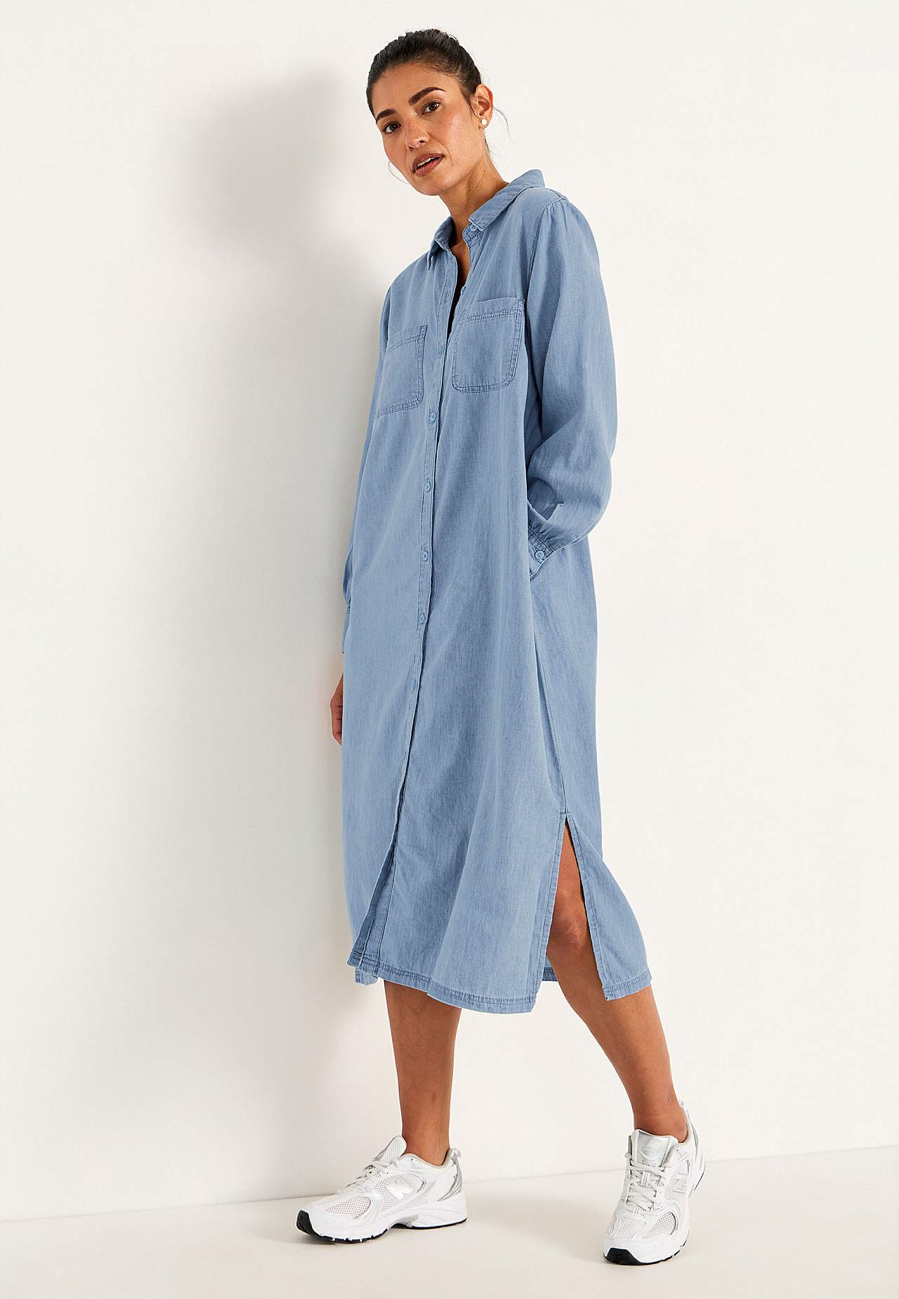 Denim dress with side pockets