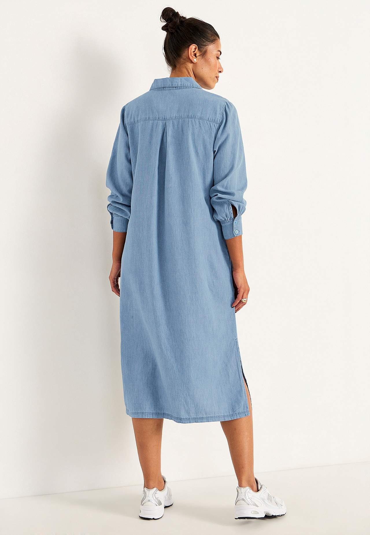 Denim dress with side pockets