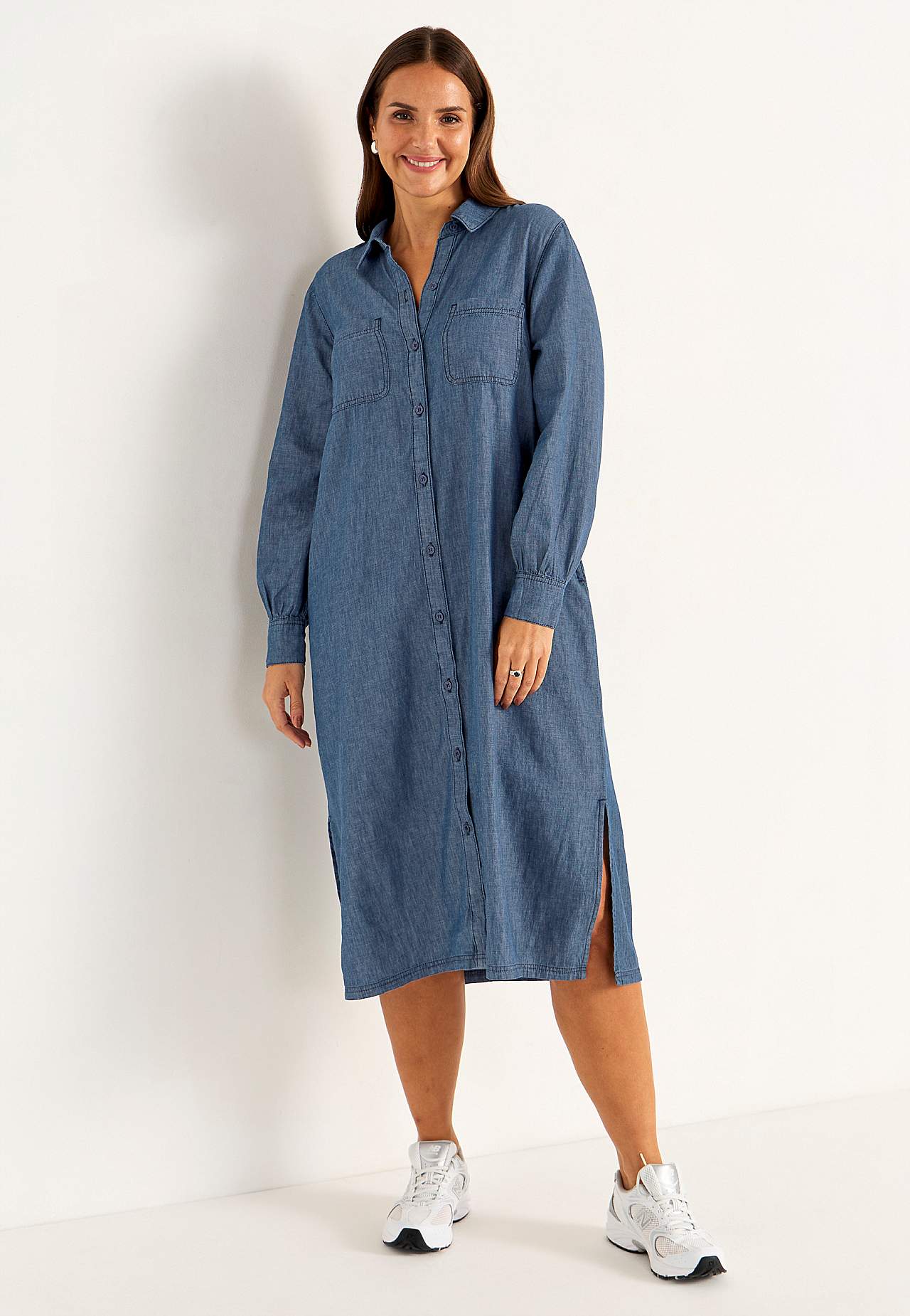 Denim dress with side pockets