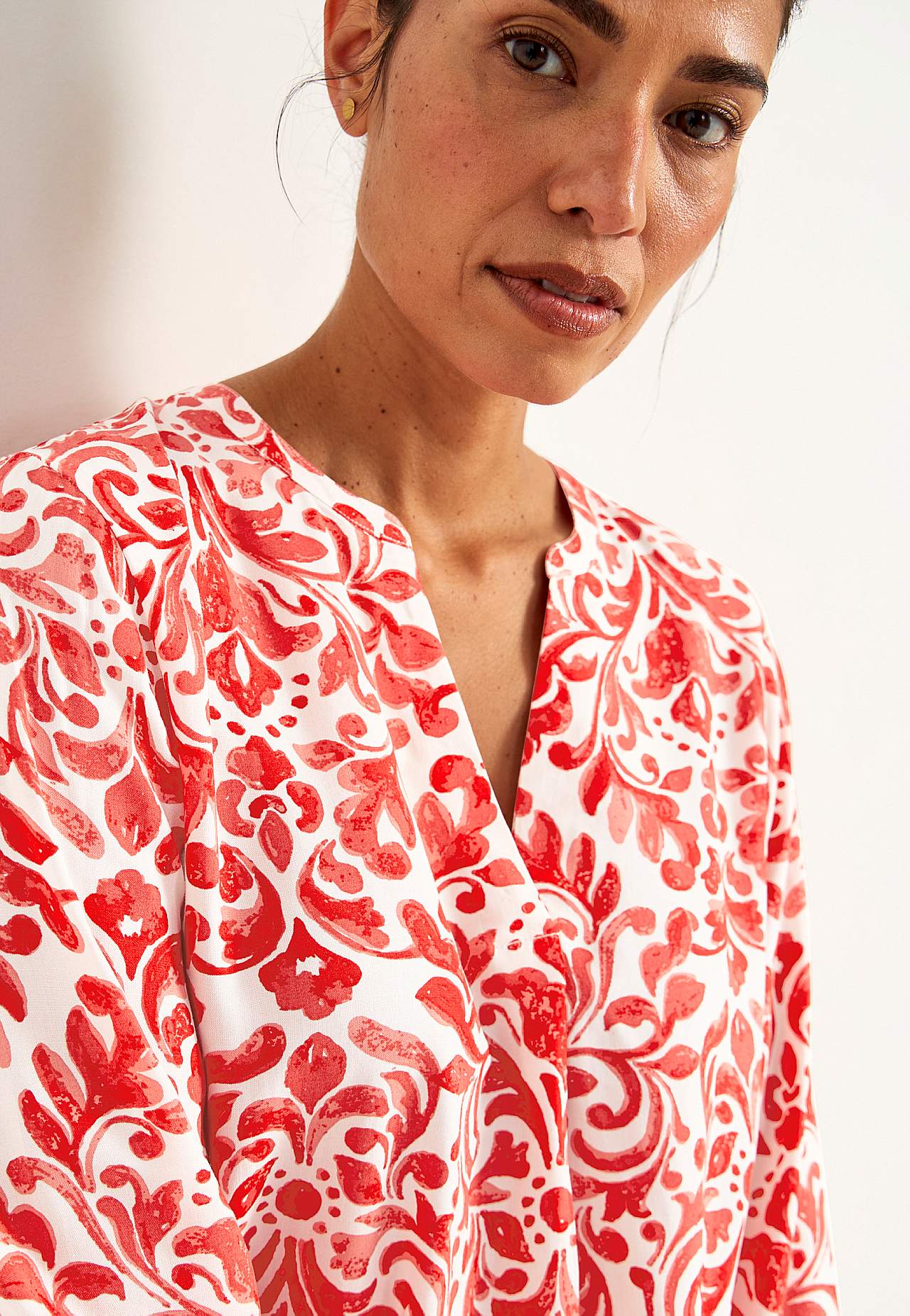 Woven, patterned tunic
