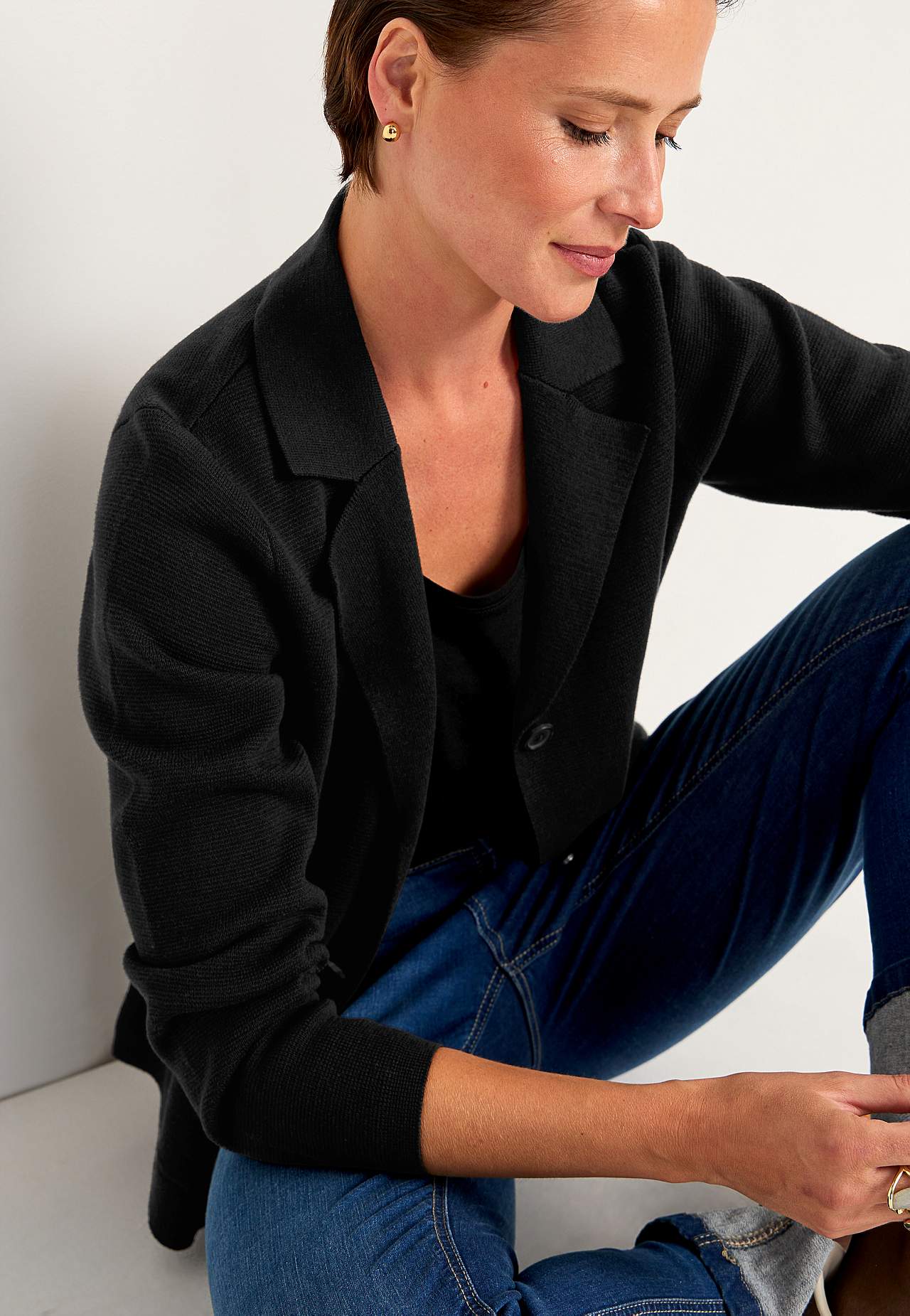 Cardigan with buttons