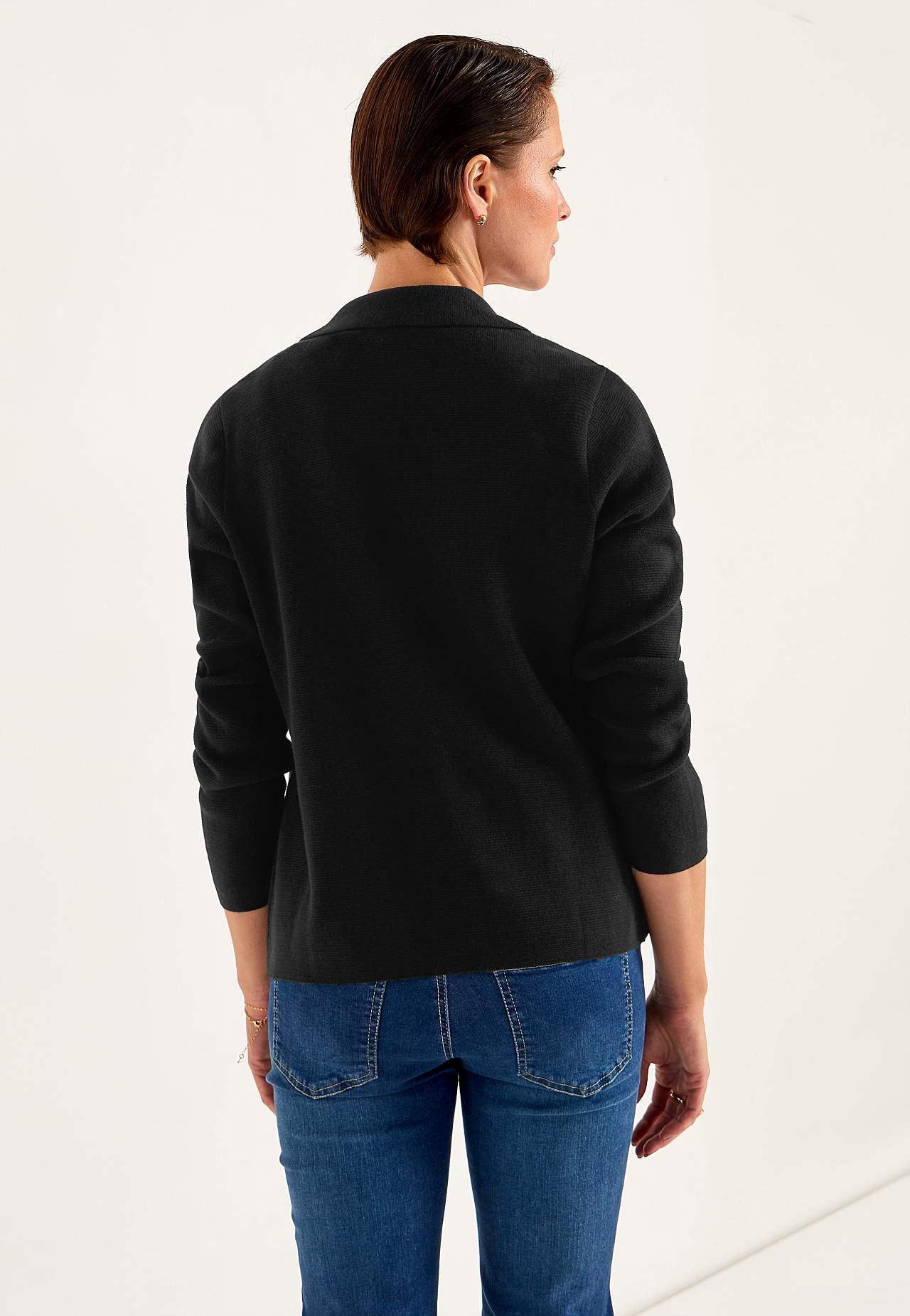 Cardigan with buttons