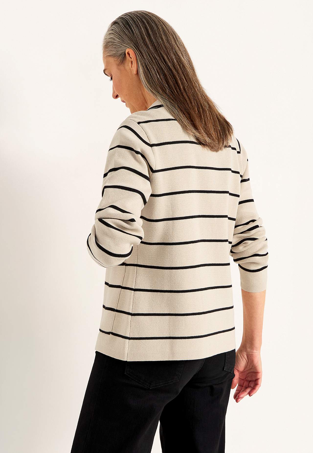 Cardigan with buttons