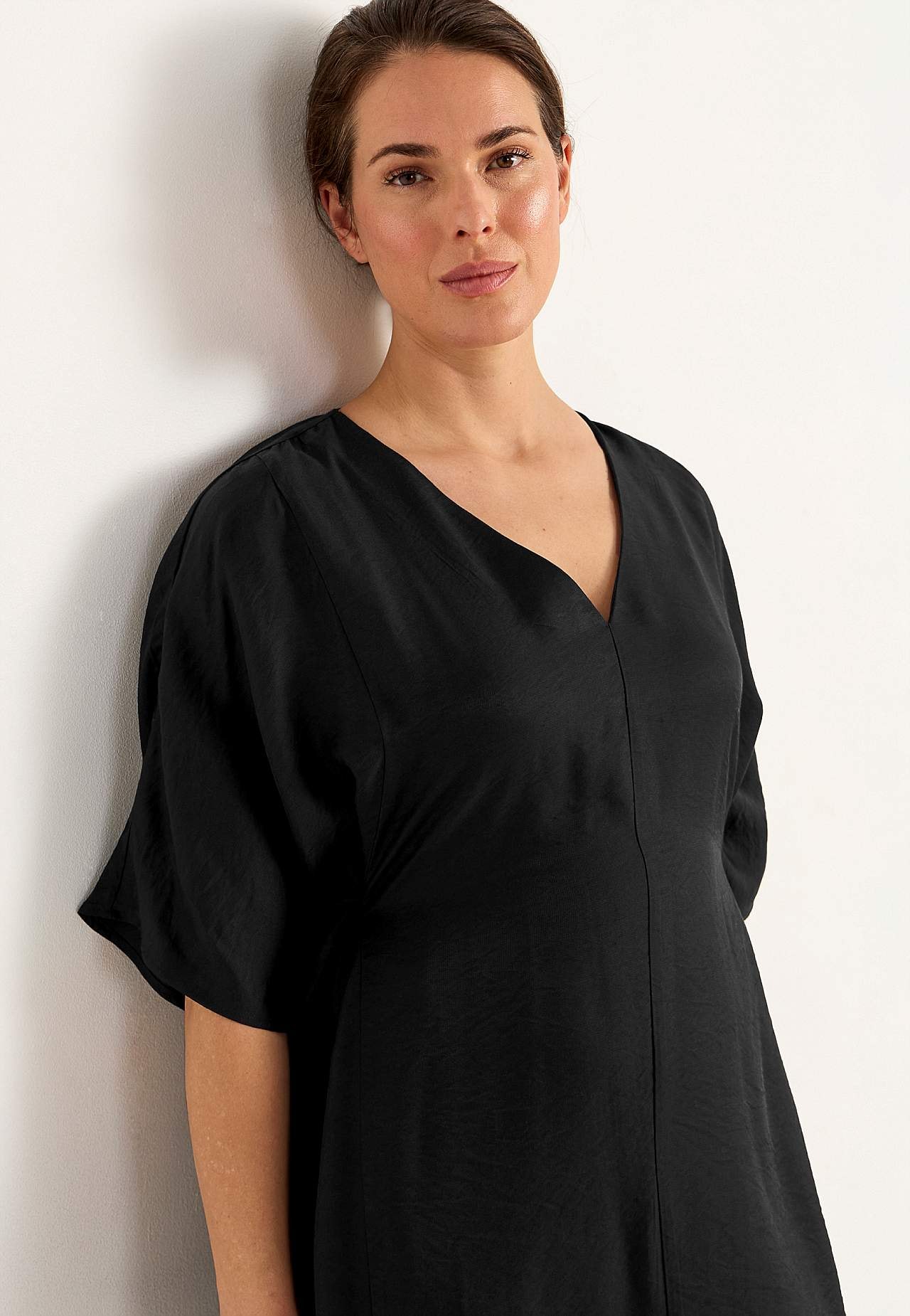 Festive, multifunctional kimono dress