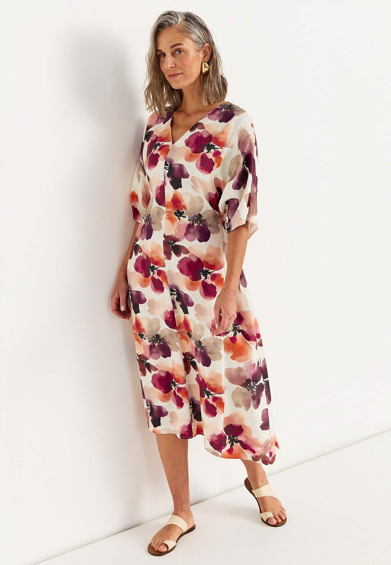 Airy, multifunctional kimono dress