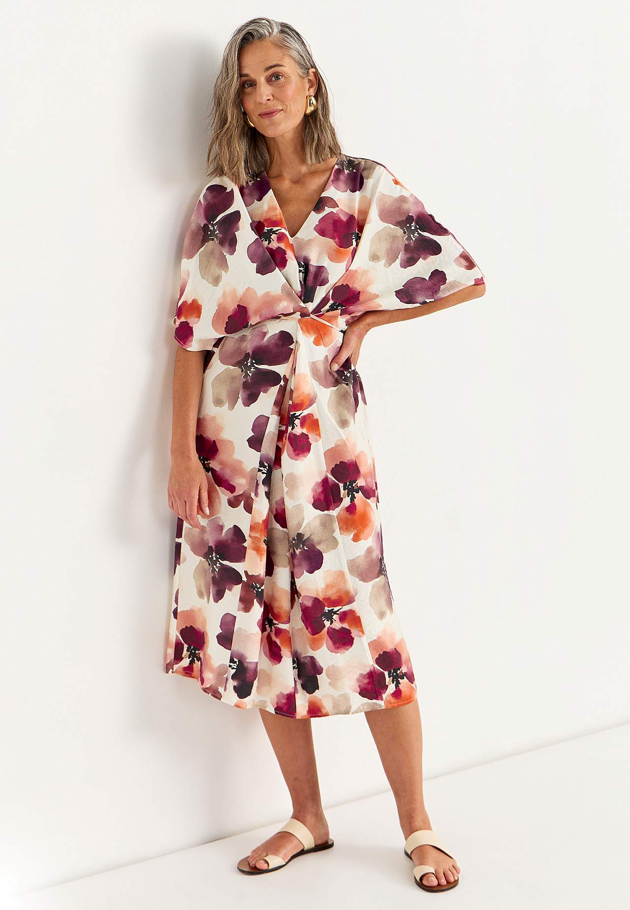 Airy, multifunctional kimono dress
