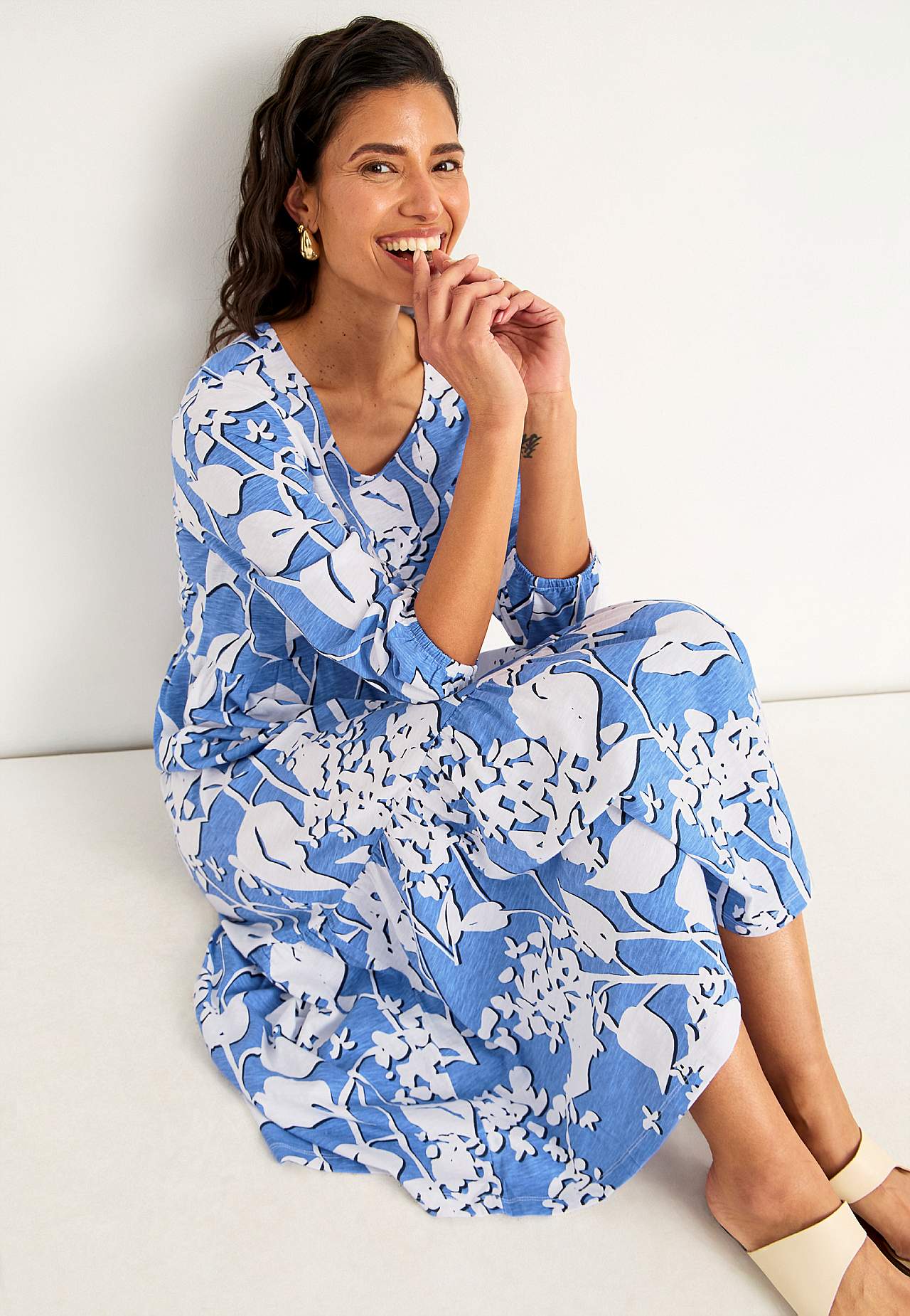 Jersey dress with frill