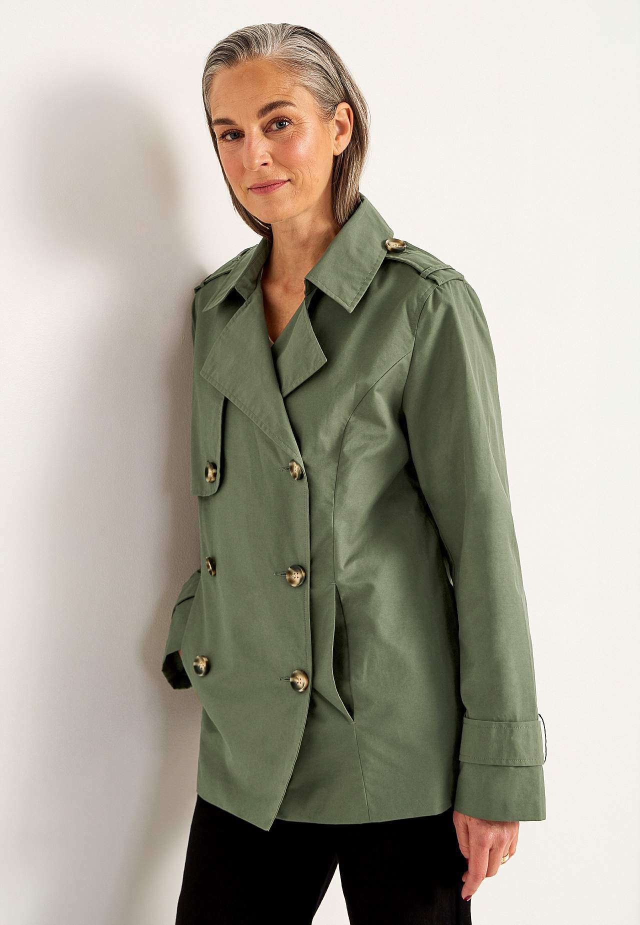 Dobbeltbrystet, kort trenchcoat billede