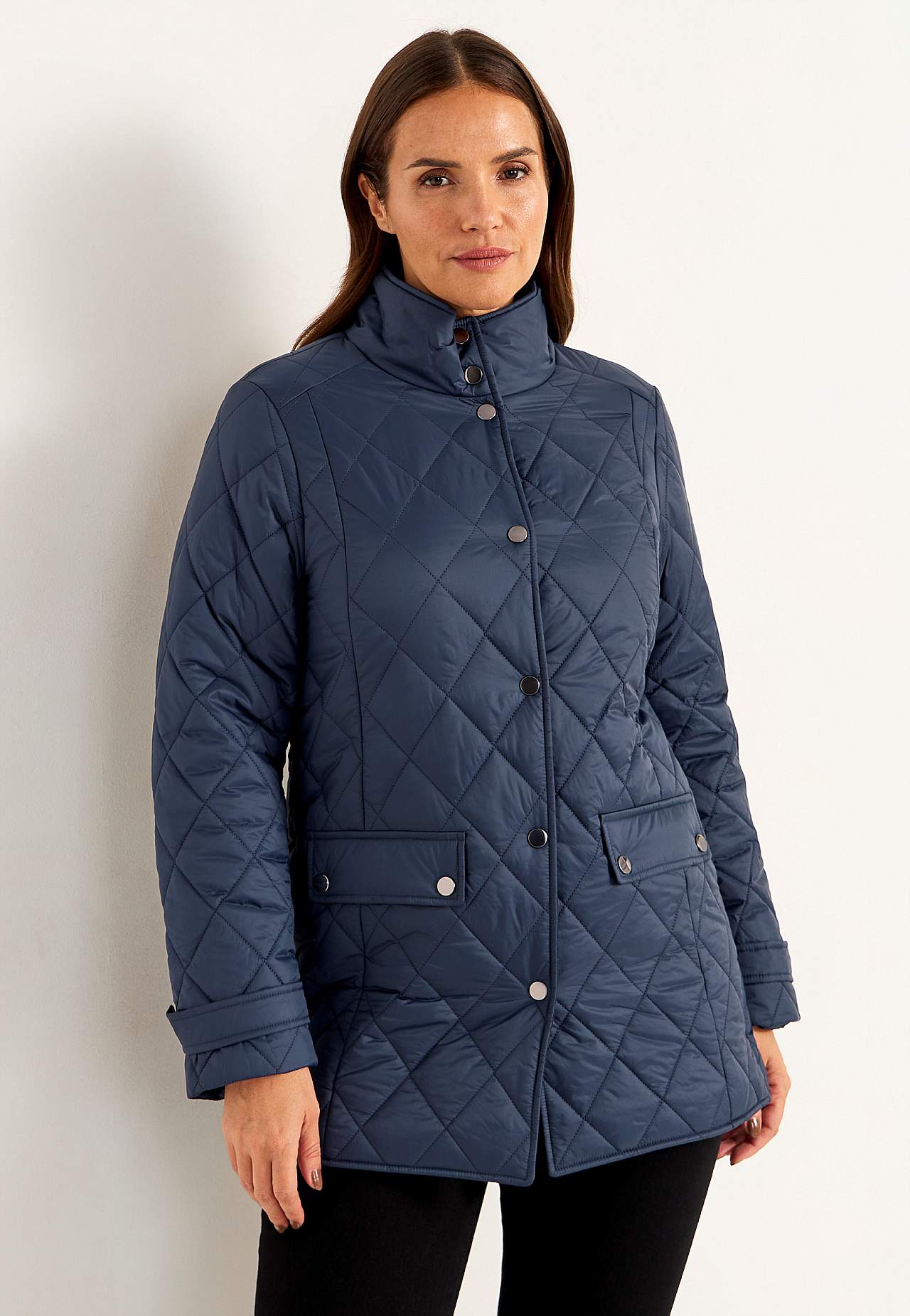 Quilted jacket with snap buttons