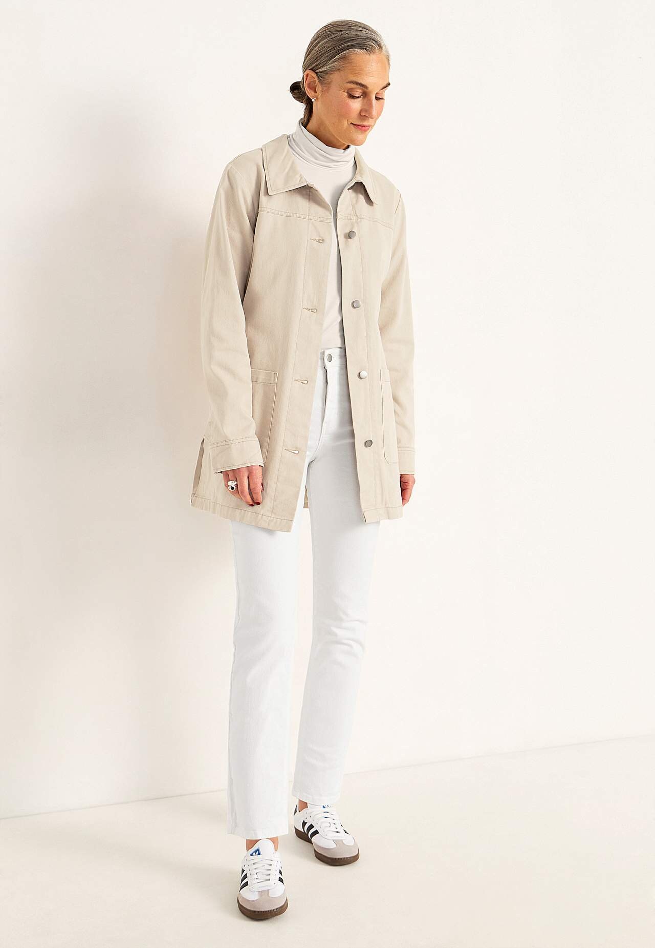 Denim jacket with tie band