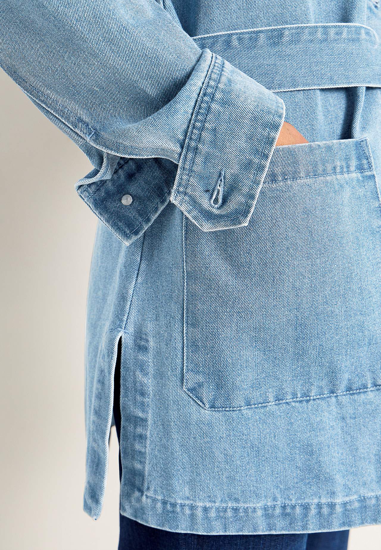 Denim jacket with tie band